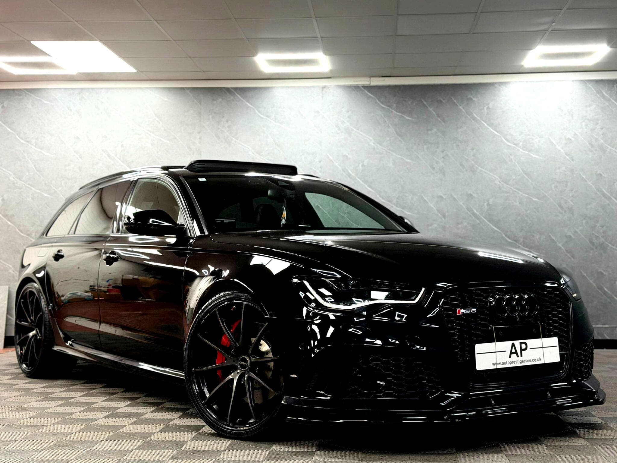 2016 Audi RS6 Avant - Image 2