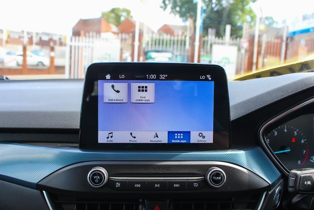 2019 Ford Focus - Thumbnail 38