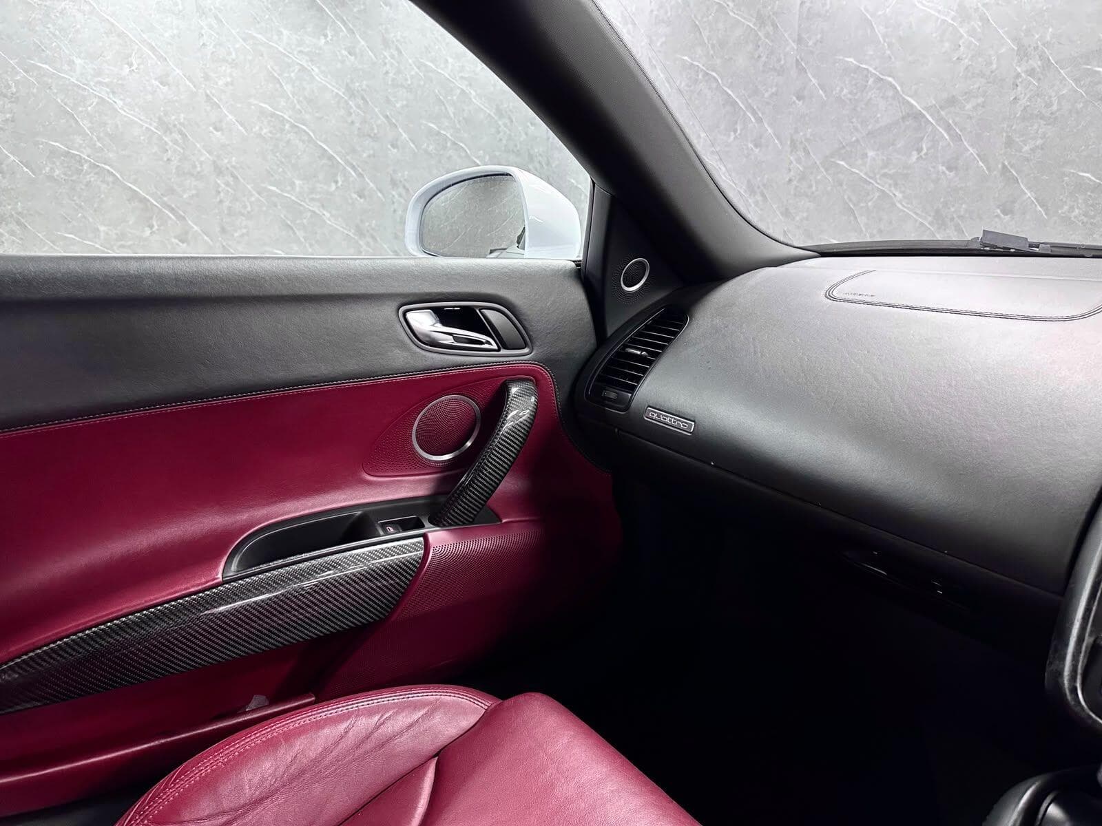 2010 Audi R8 - Thumbnail 48
