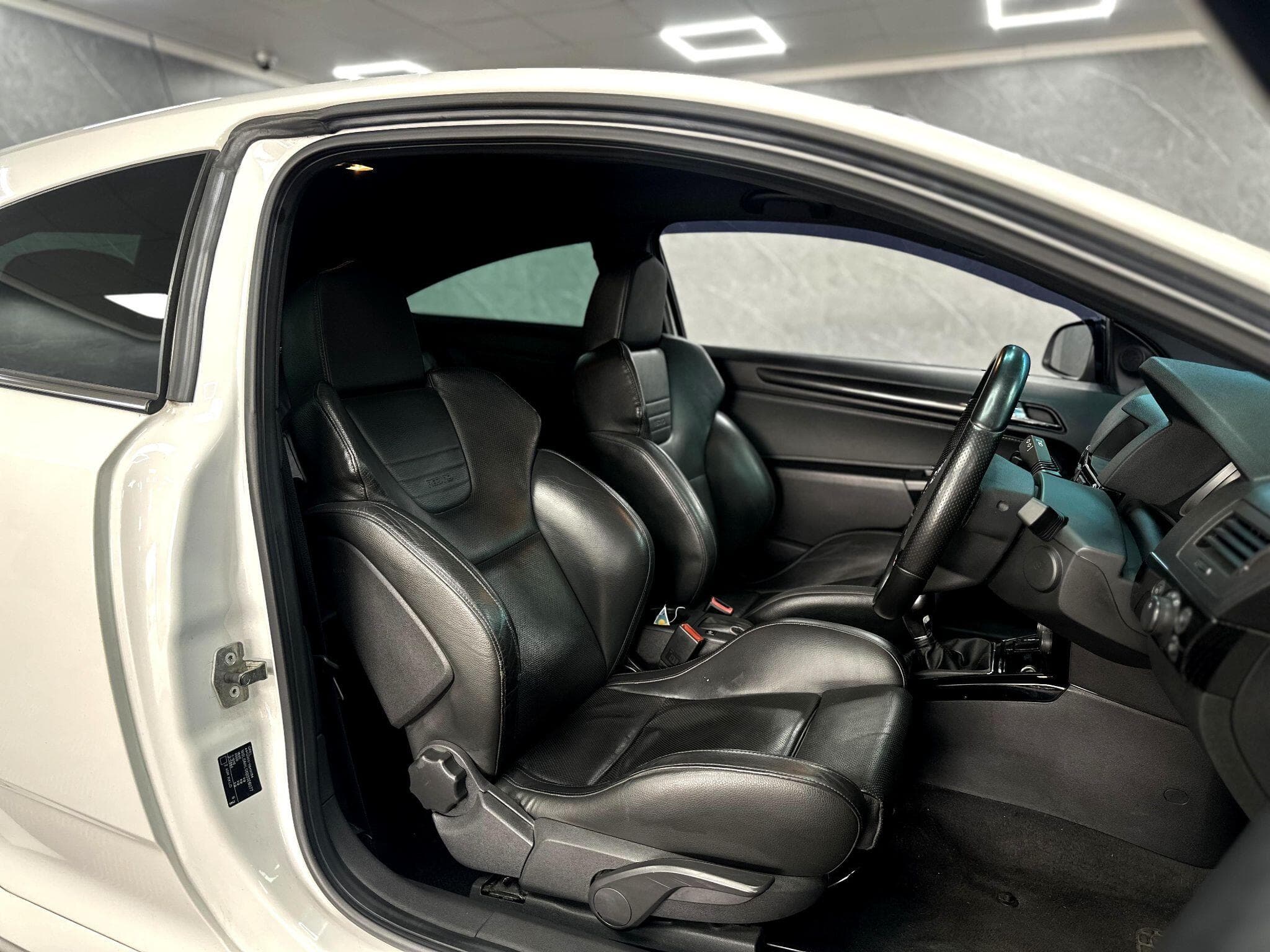 2010 Vauxhall Astra - Thumbnail 31