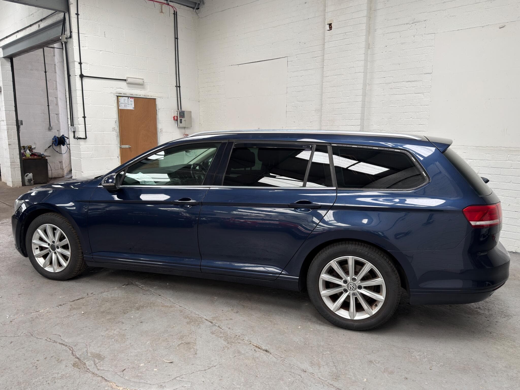 2015 Volkswagen Passat - Thumbnail 8