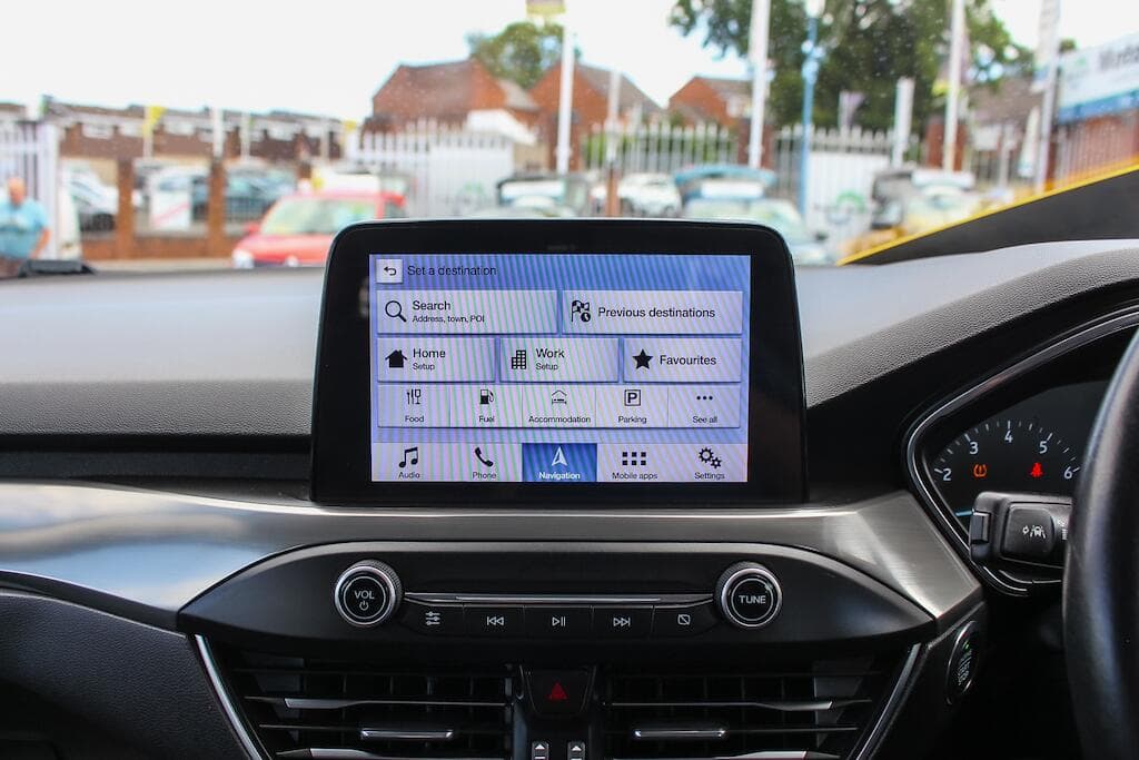 2019 Ford Focus - Thumbnail 37