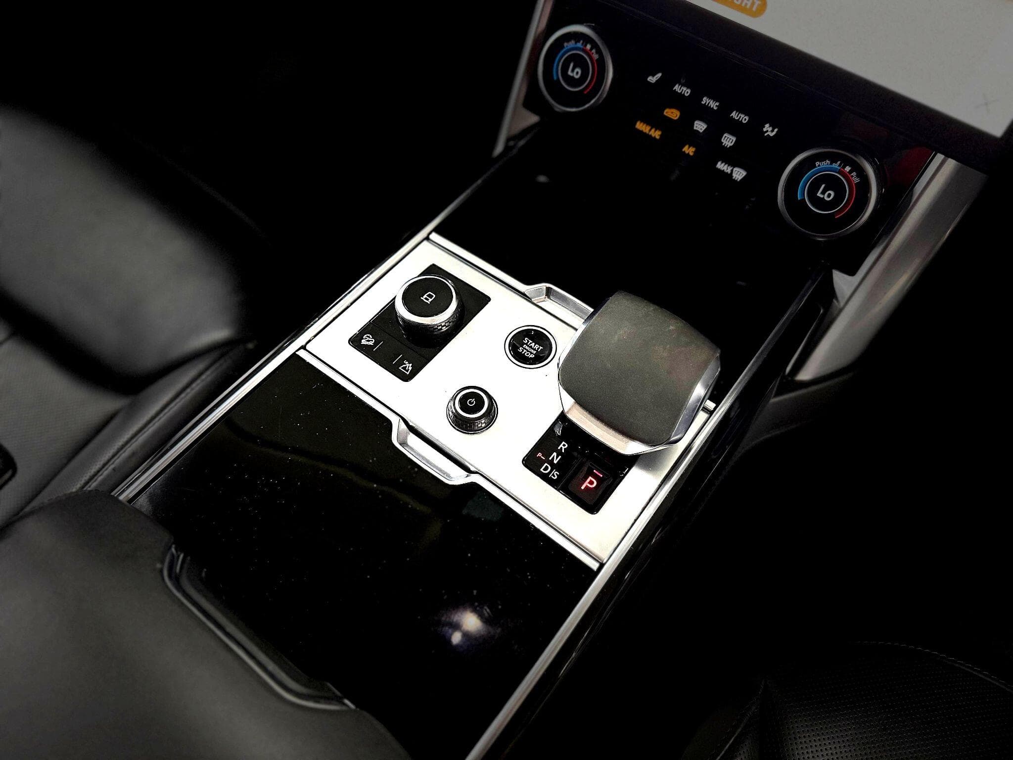 2022 Land Rover Range Rover - Thumbnail 49