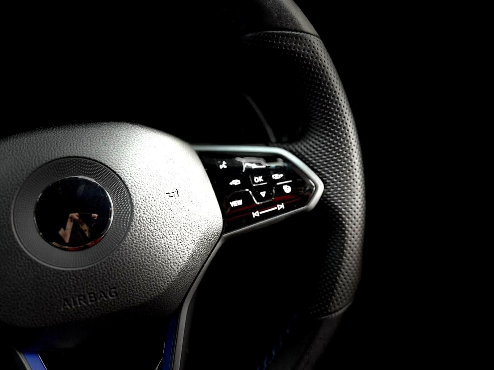 2021 Volkswagen Golf - Thumbnail 39
