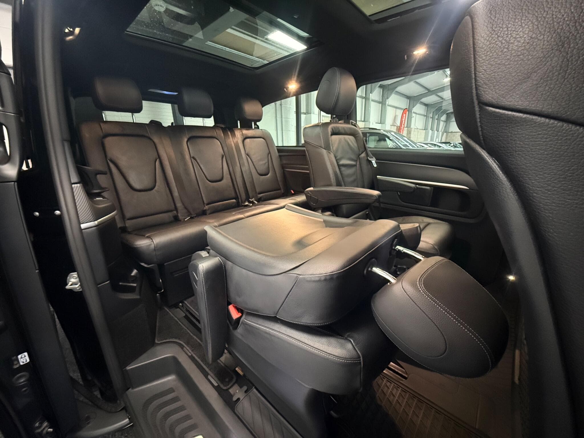2023 Mercedes-Benz V Class - Thumbnail 34