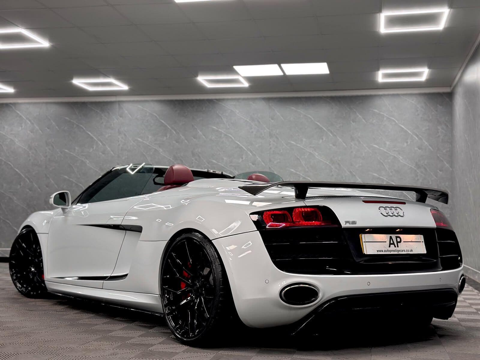 2010 Audi R8 - Thumbnail 33