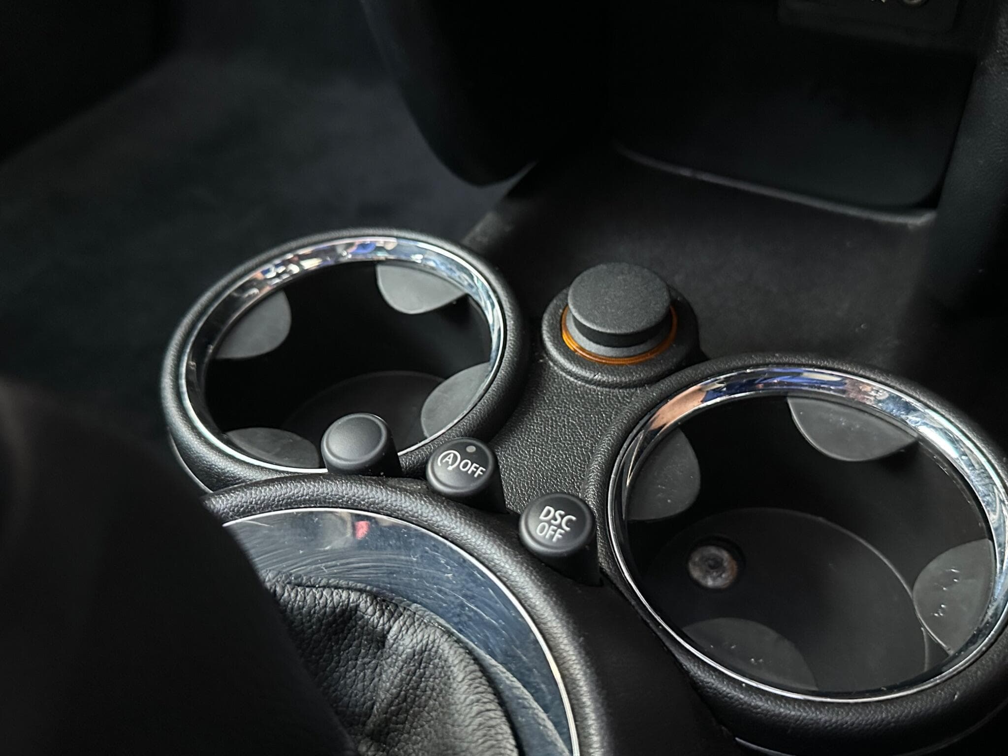 2010 MINI Hatch - Thumbnail 13