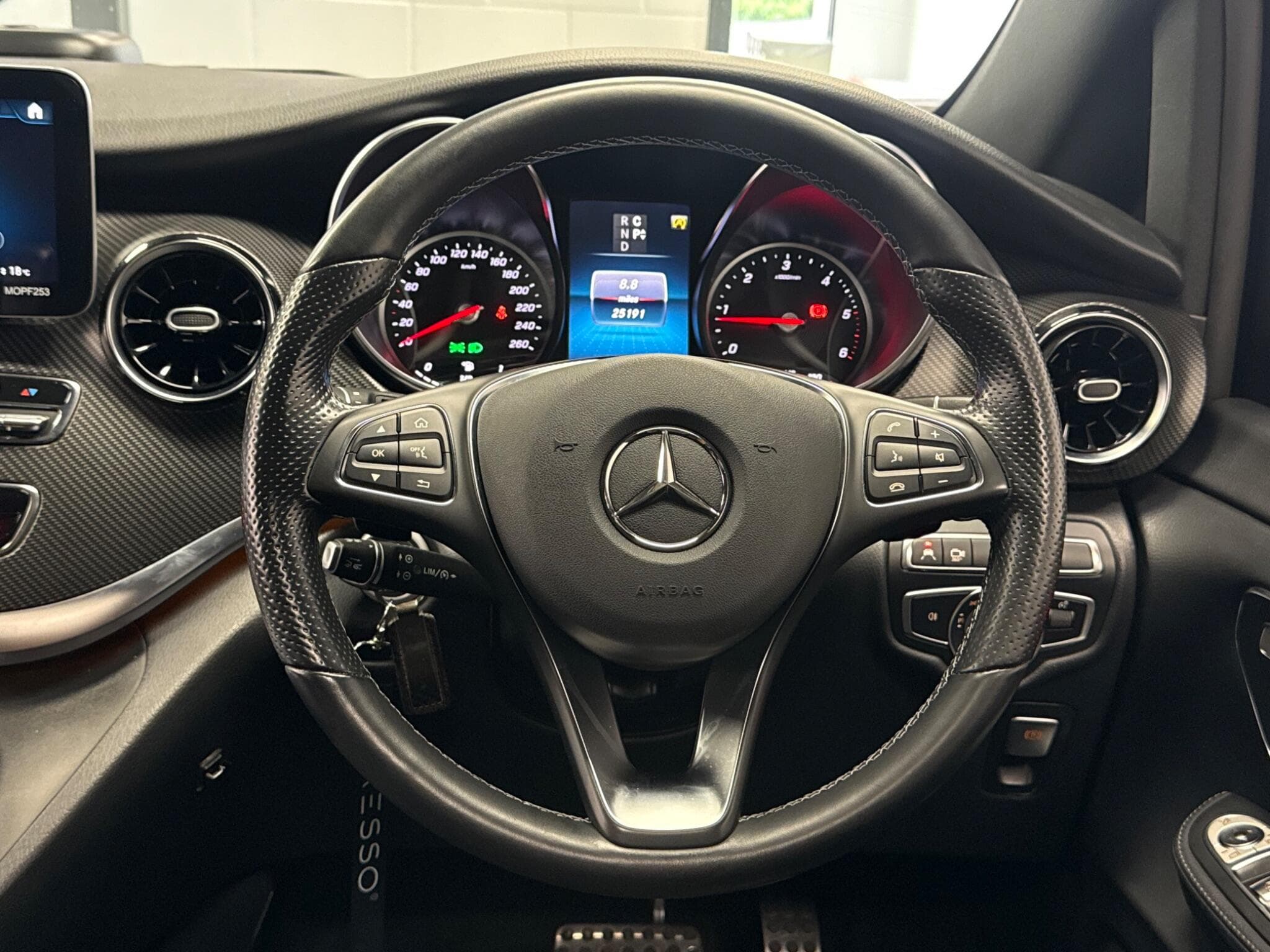 2023 Mercedes-Benz V Class - Thumbnail 60