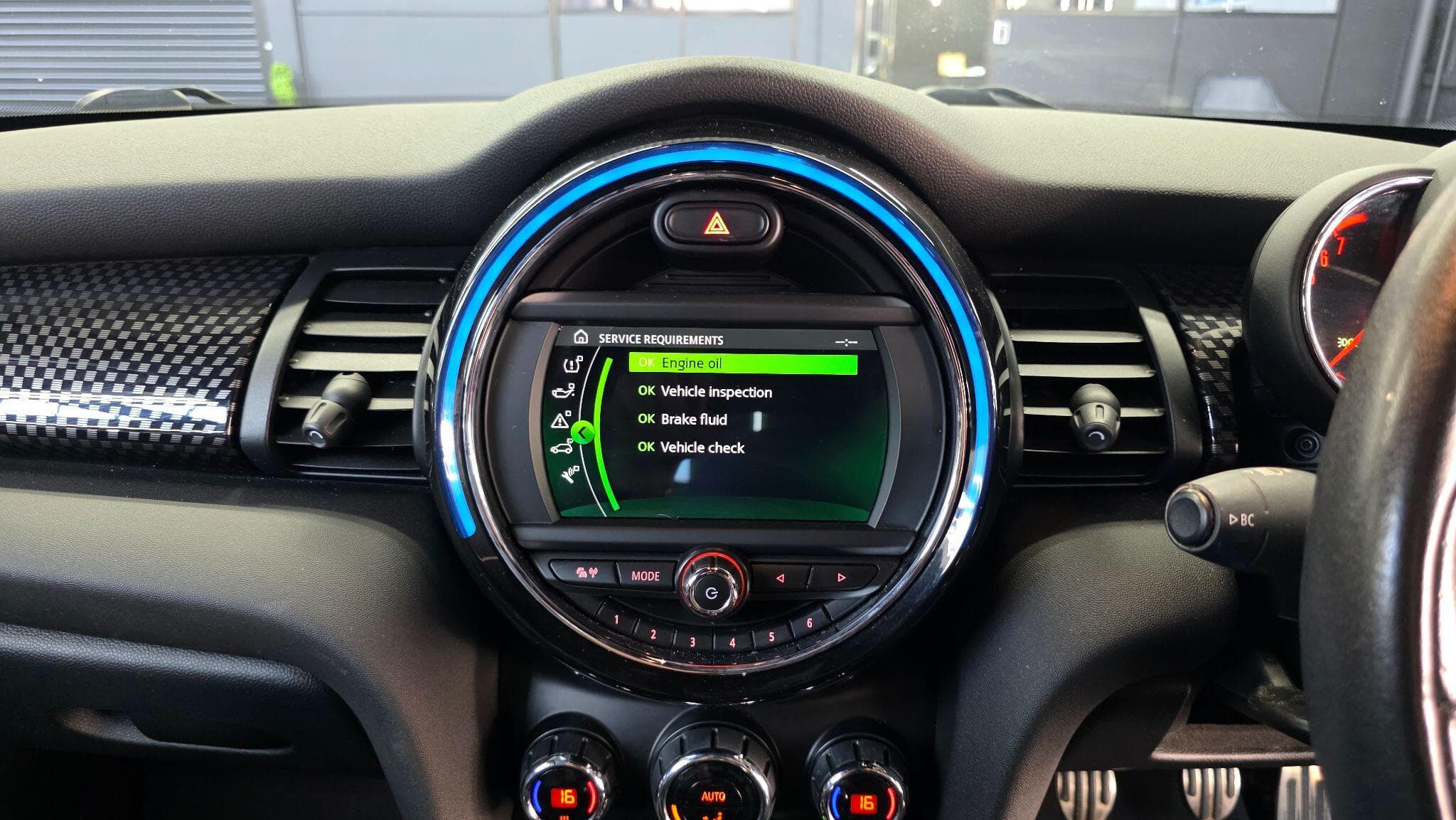 2019 MINI Hatch - Thumbnail 22