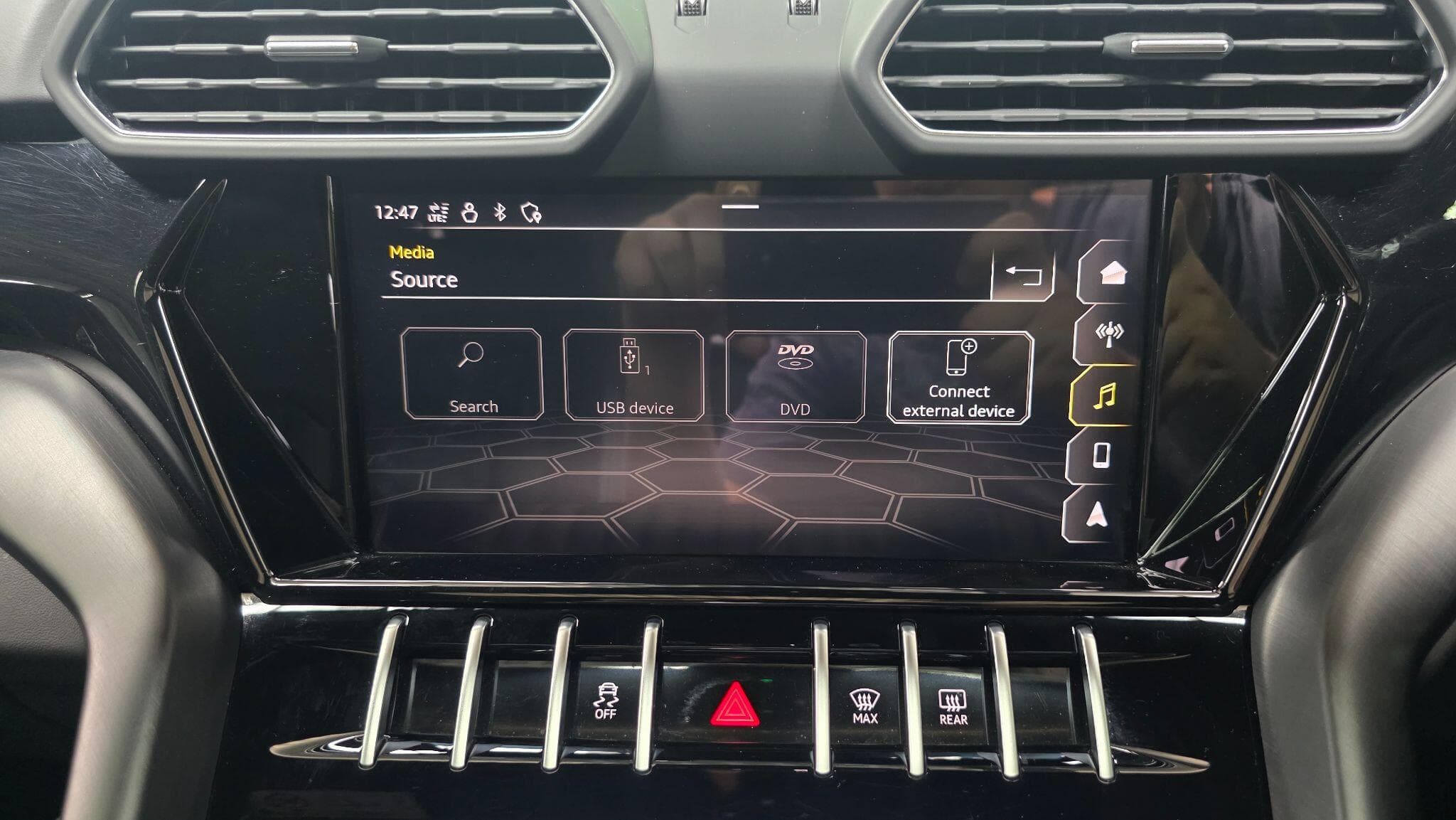 2021 Lamborghini Urus - Thumbnail 56