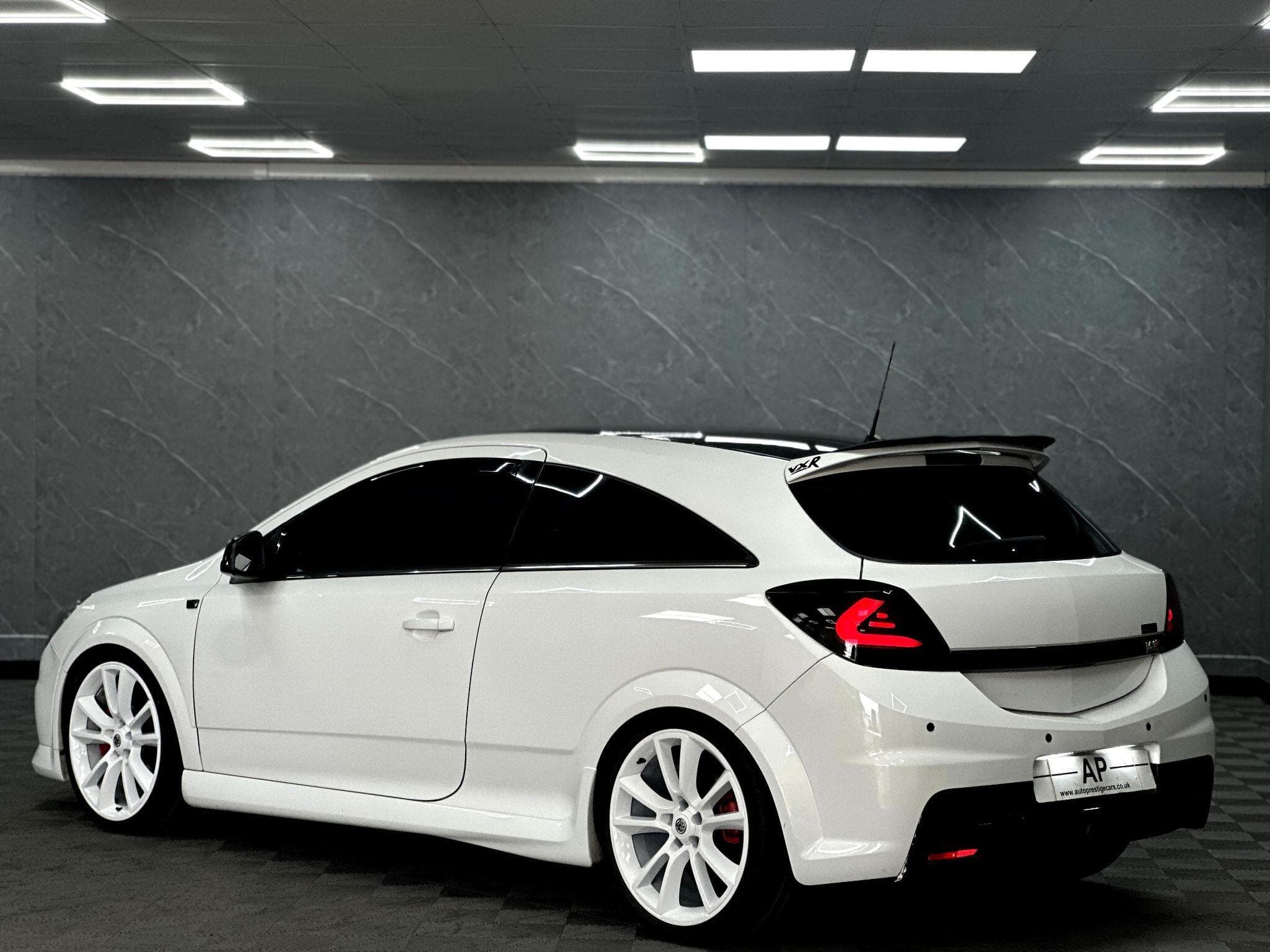 2010 Vauxhall Astra - Thumbnail 13