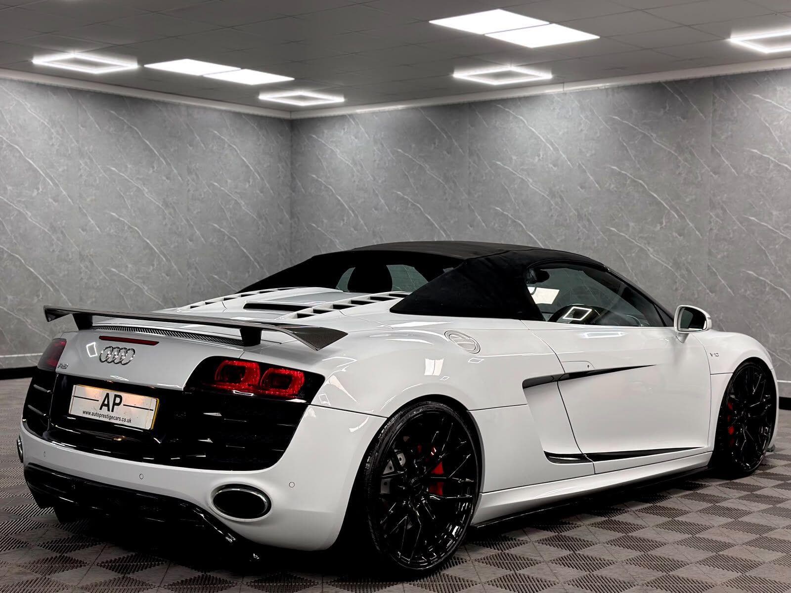 2010 Audi R8 - Thumbnail 41