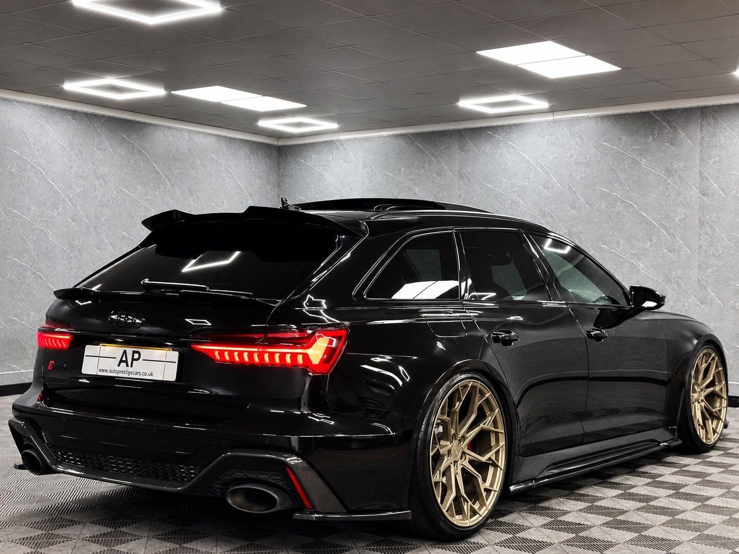 2020 Audi RS6 Avant - Thumbnail 5