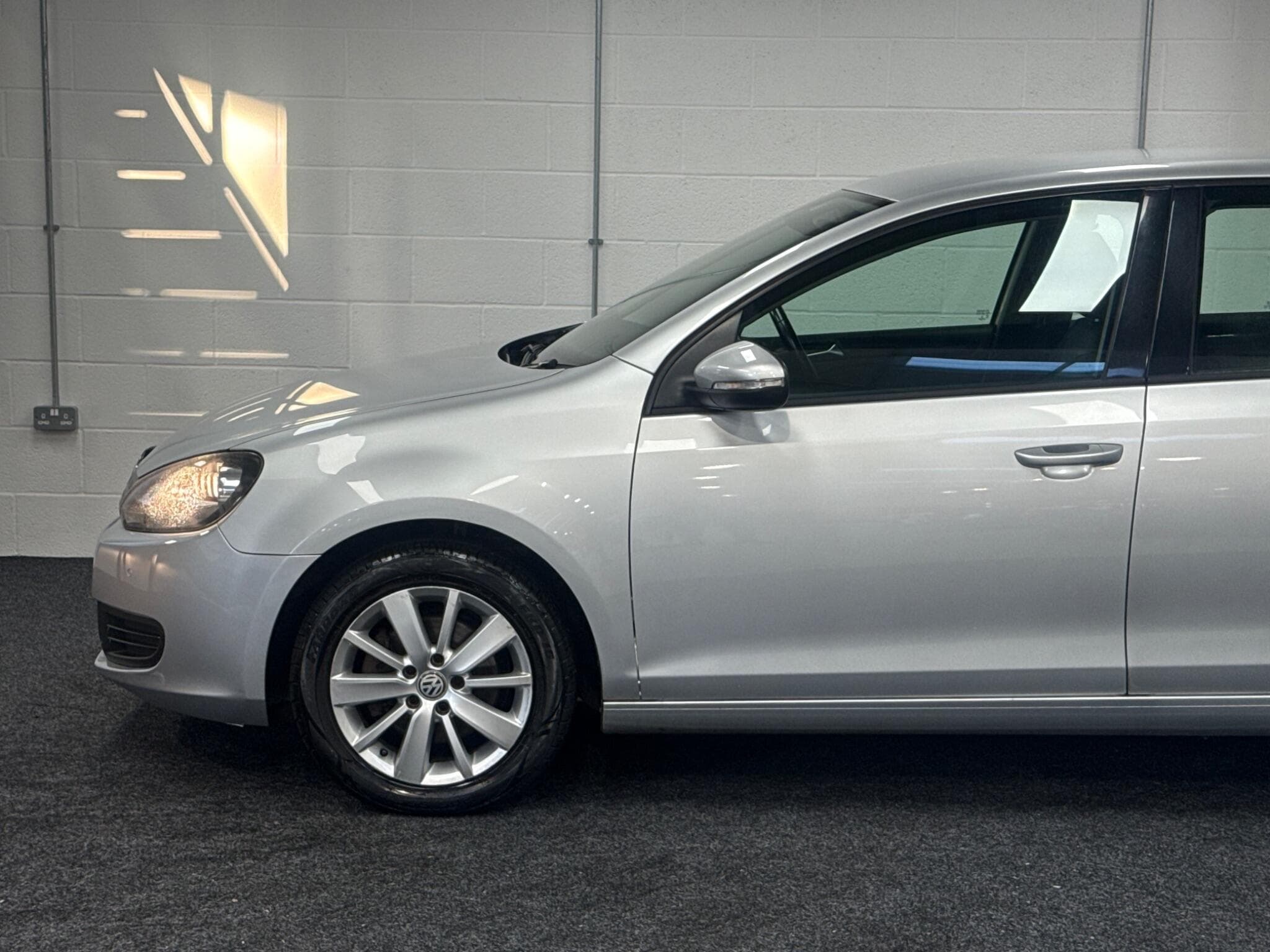 2012 Volkswagen Golf - Thumbnail 10