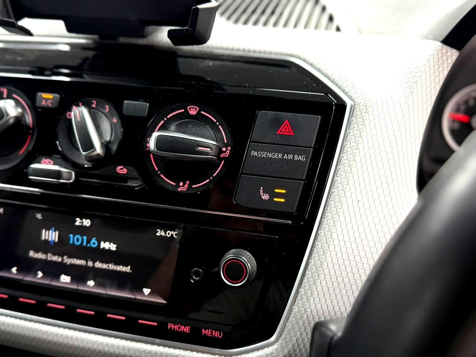 2019 Volkswagen up! - Thumbnail 36