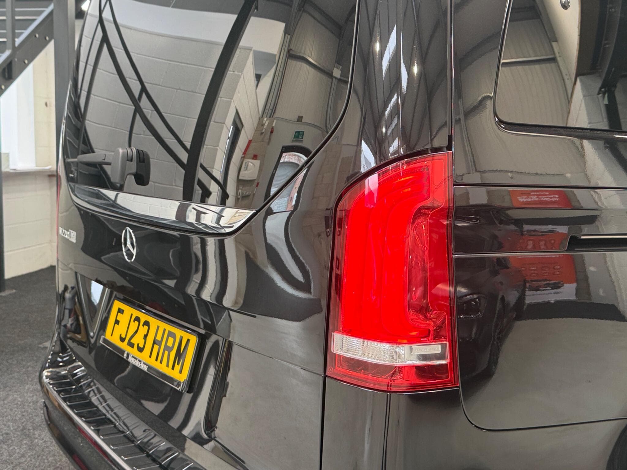 2023 Mercedes-Benz V Class - Thumbnail 63