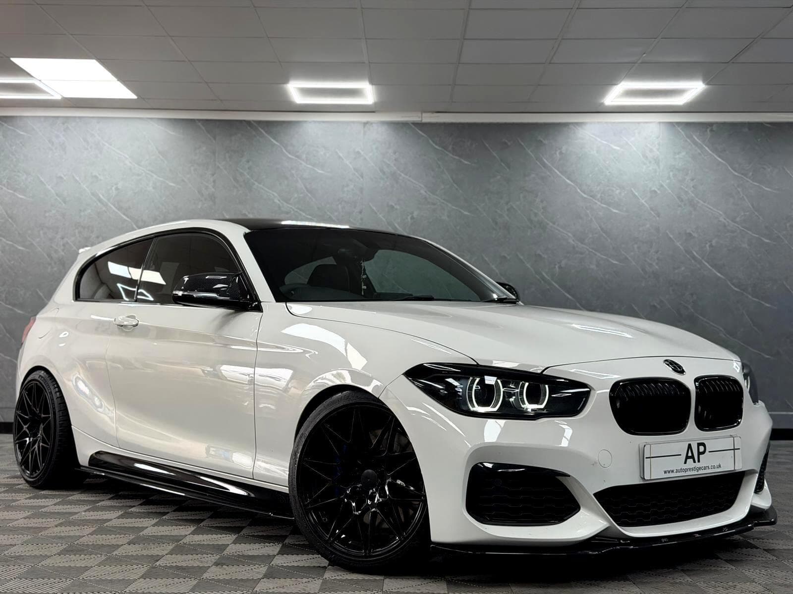 2018 BMW 1 Series - Thumbnail 8