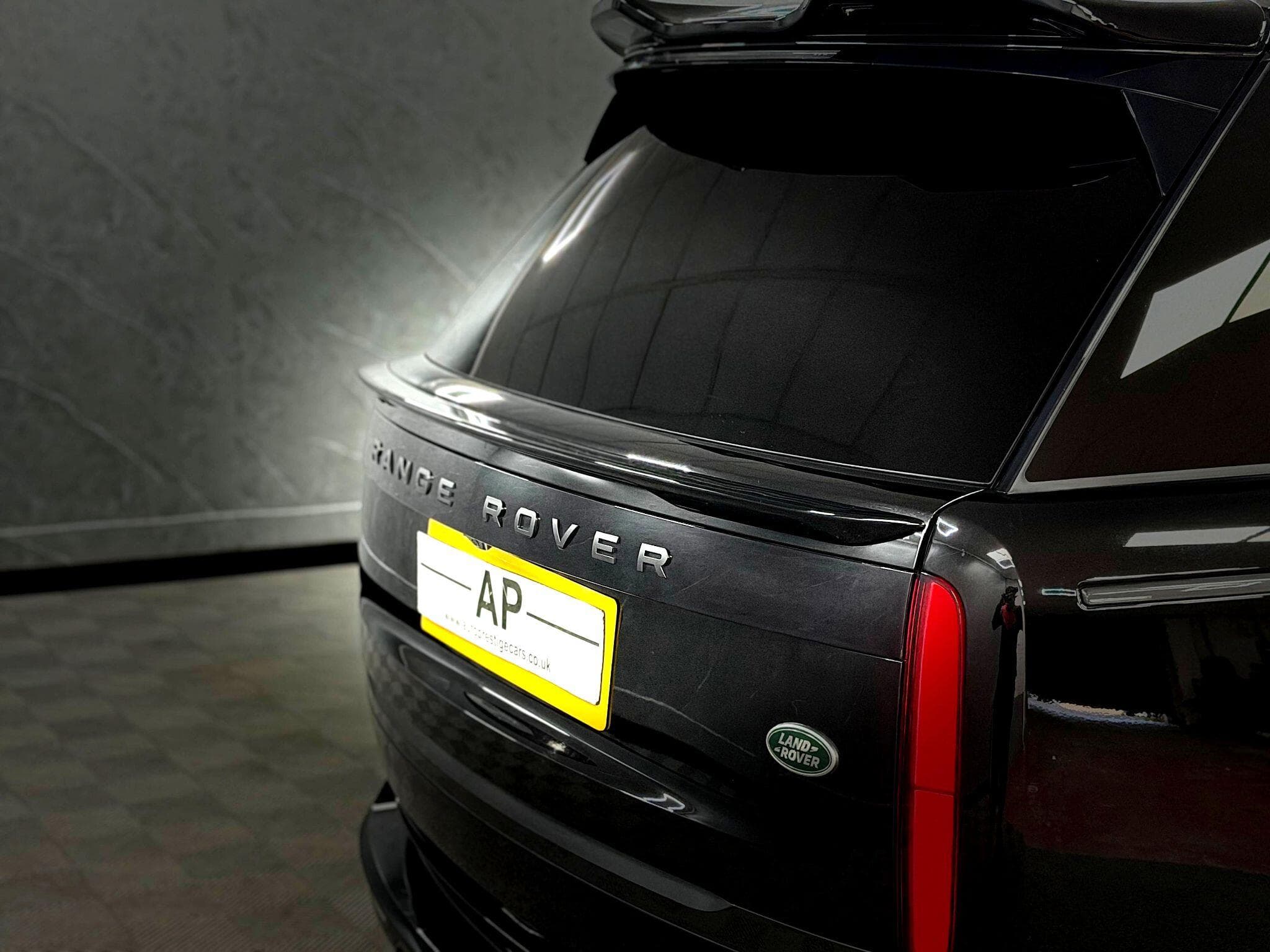 2022 Land Rover Range Rover - Thumbnail 47