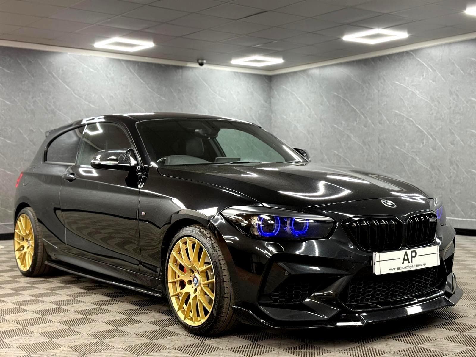 2017 BMW 1 Series - Thumbnail 11
