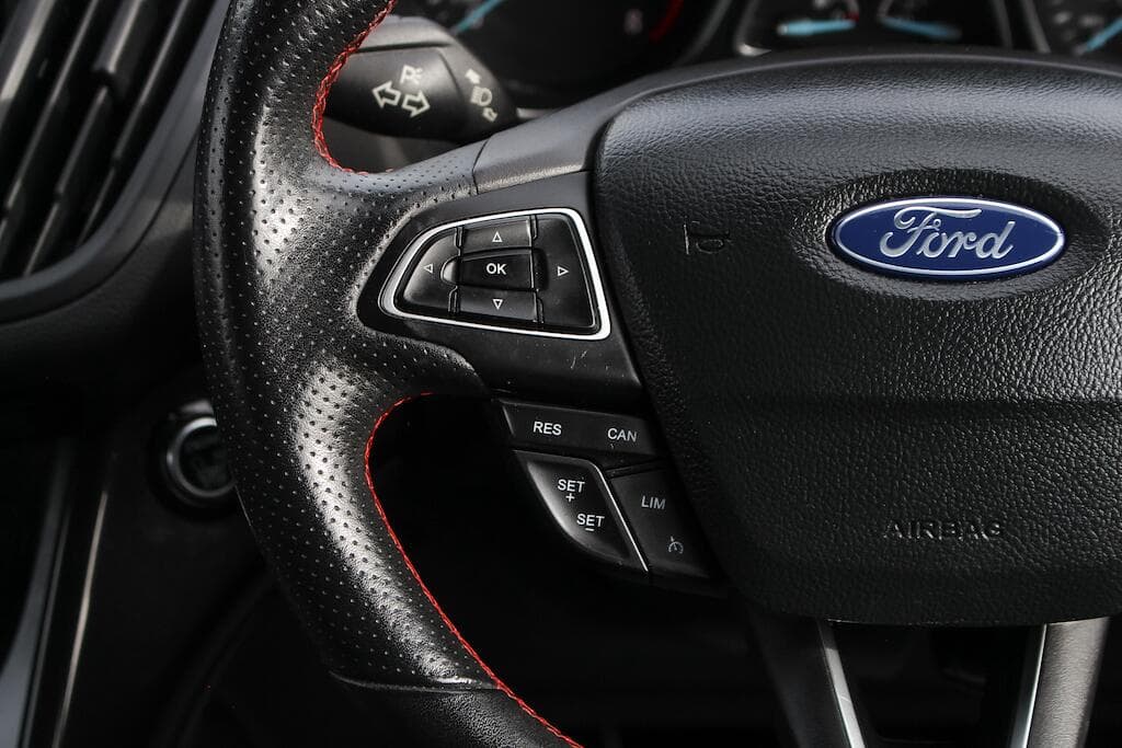 2019 Ford Kuga - Thumbnail 25
