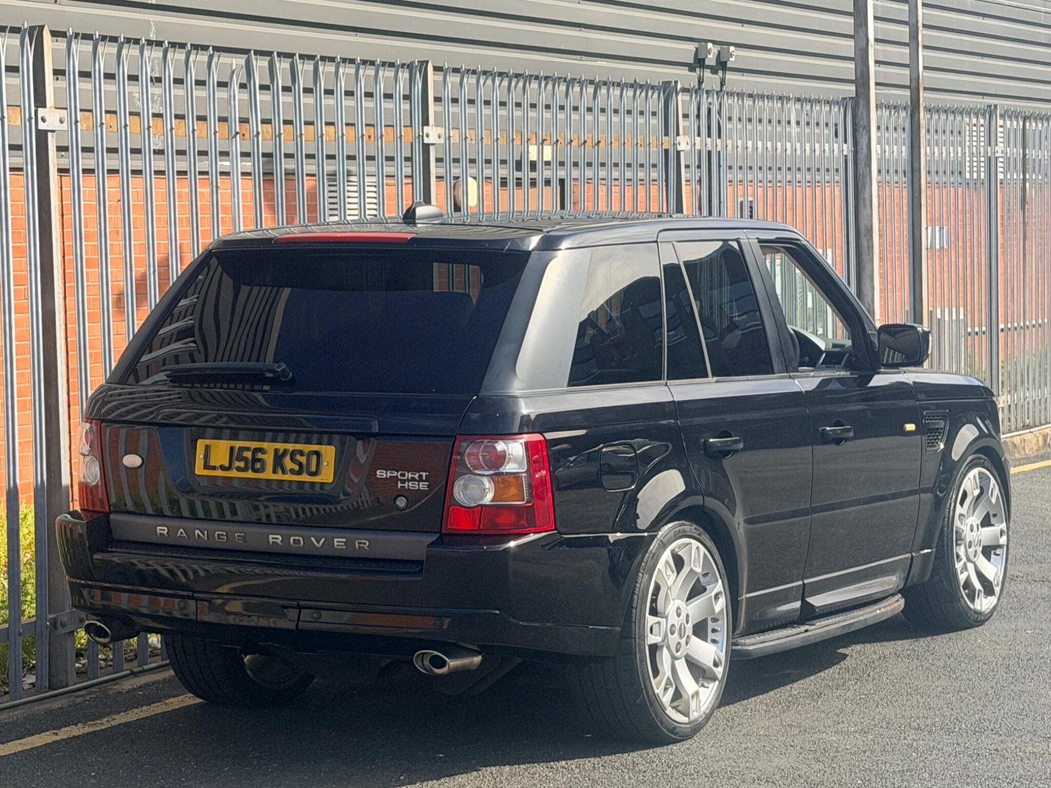 2006 Land Rover Range Rover Sport - Image 3