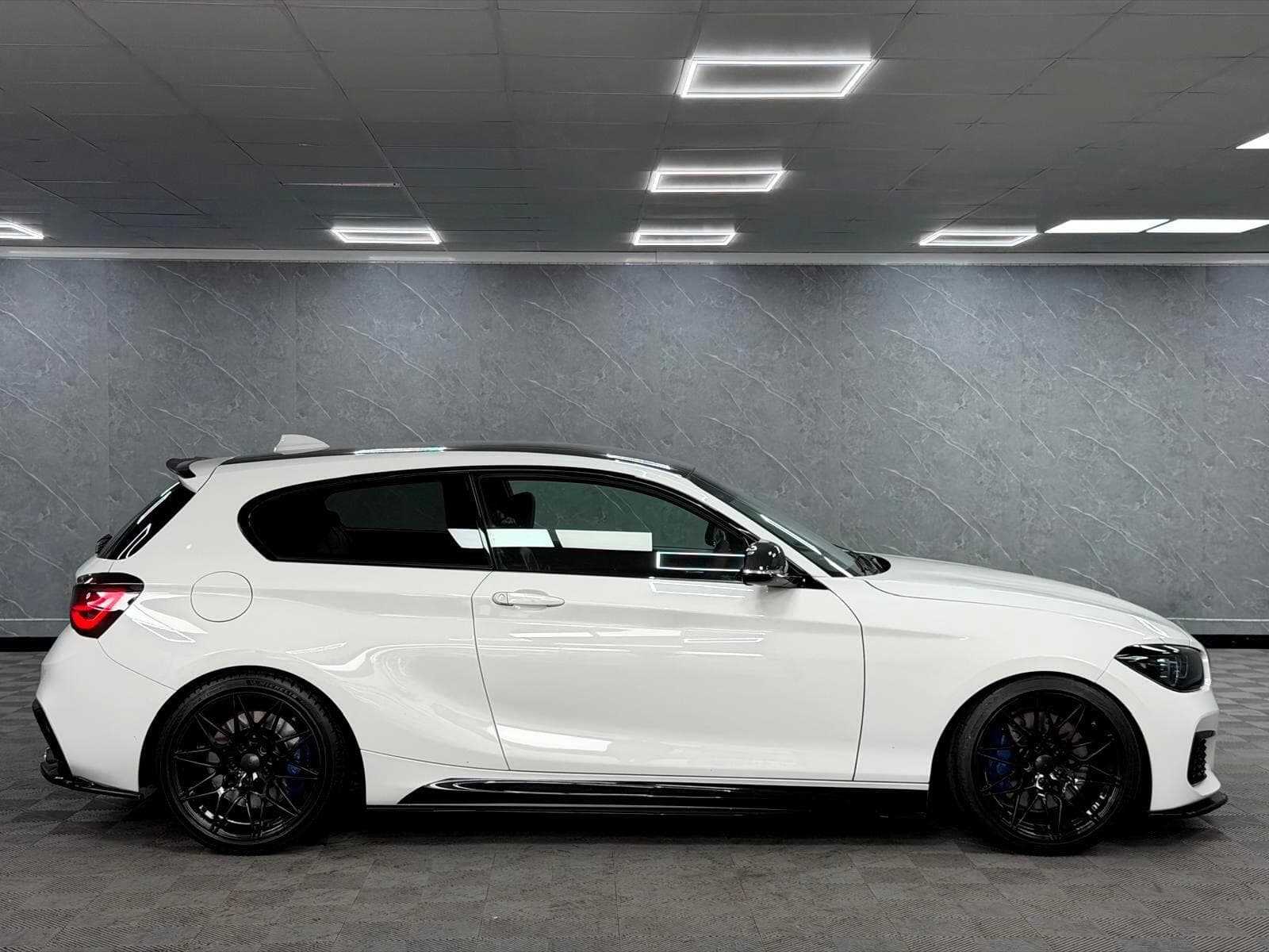 2018 BMW 1 Series - Thumbnail 32