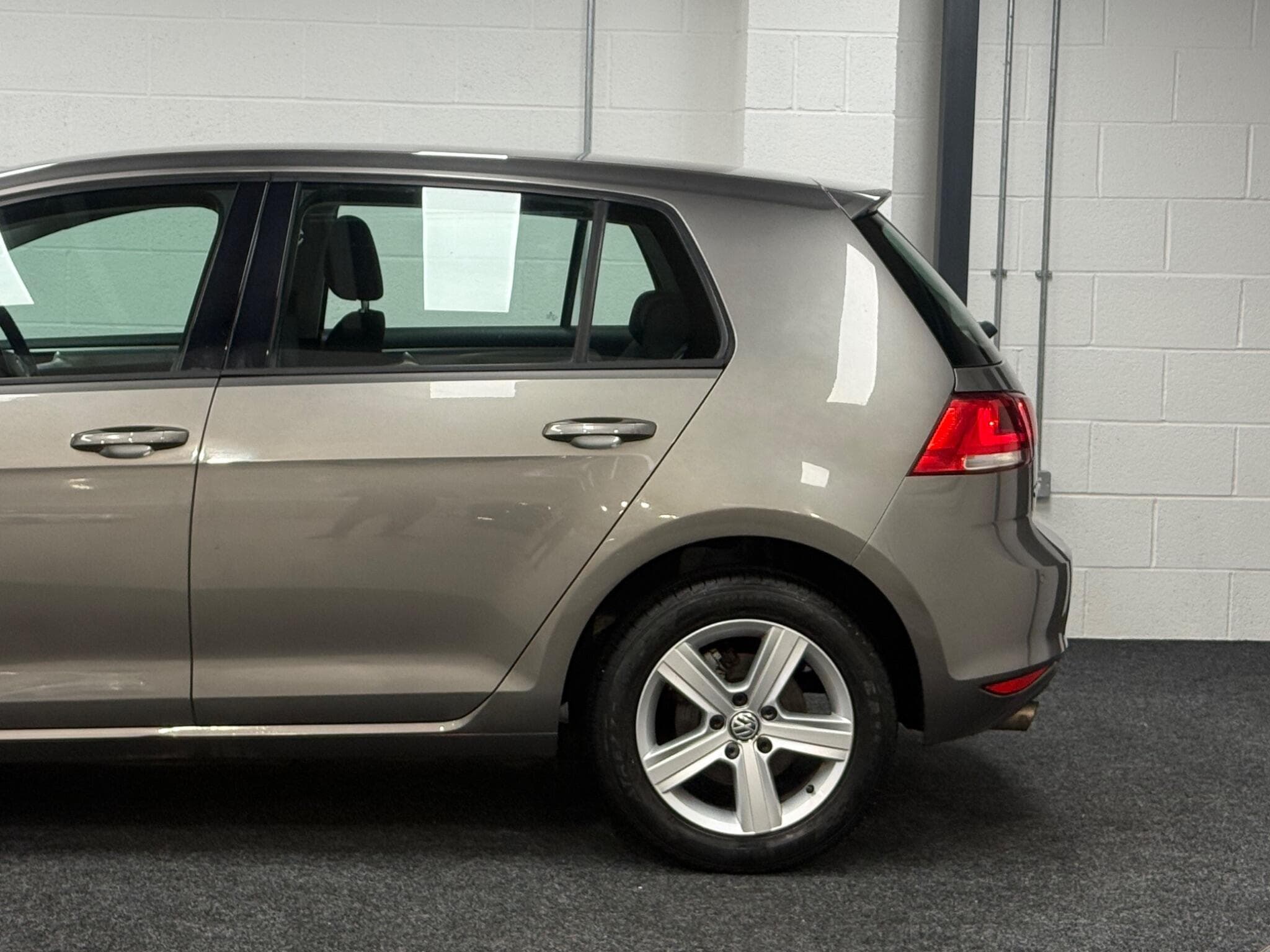 2014 Volkswagen Golf - Thumbnail 29