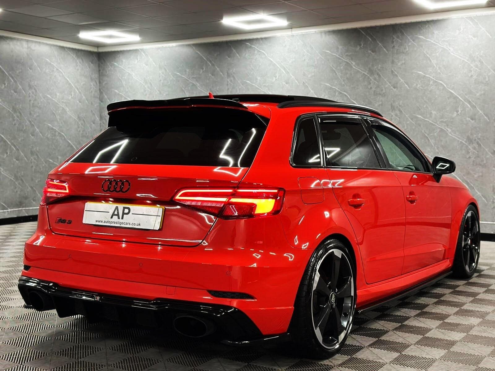 2018 Audi RS3 - Thumbnail 52