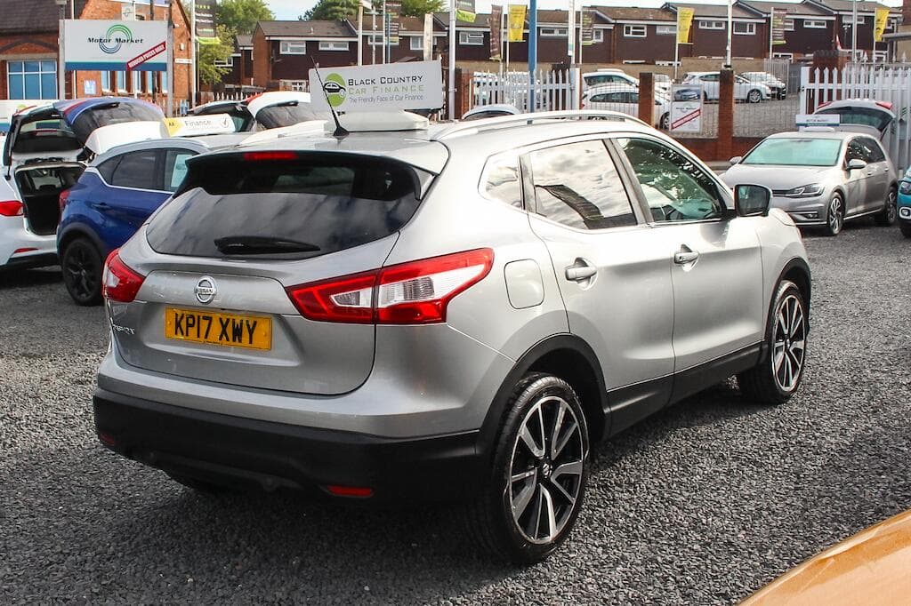 2017 Nissan Qashqai - Thumbnail 10