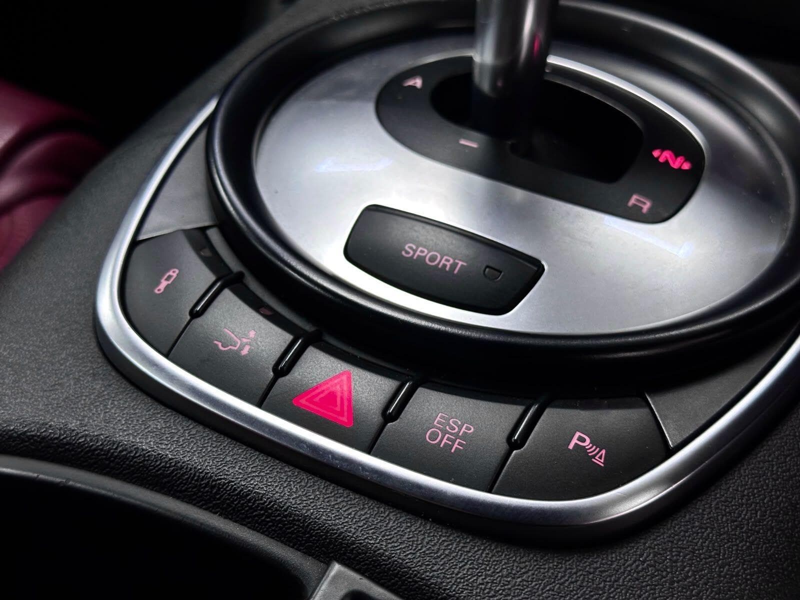 2010 Audi R8 - Thumbnail 49