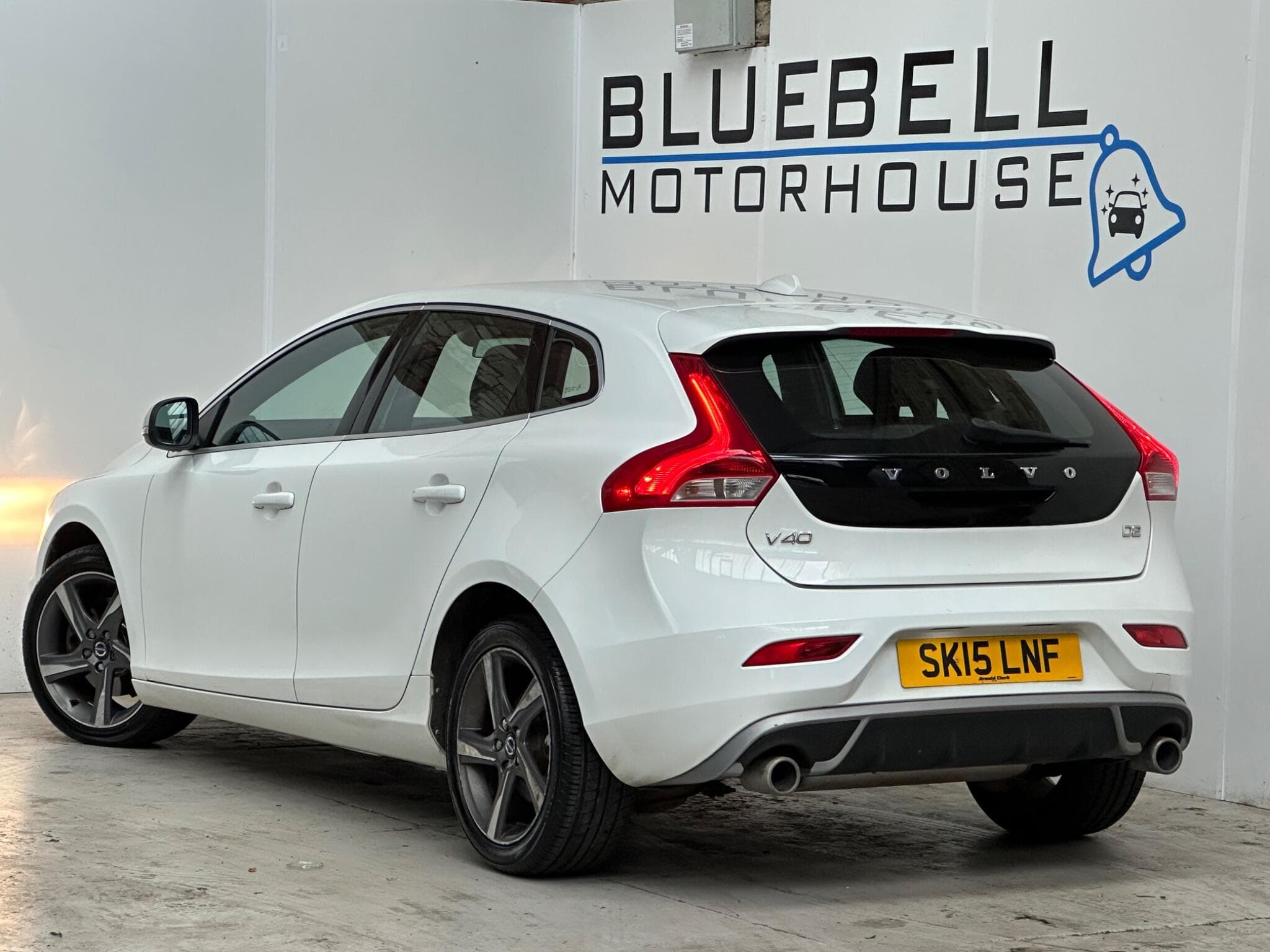 2015 Volvo V40 - Thumbnail 5