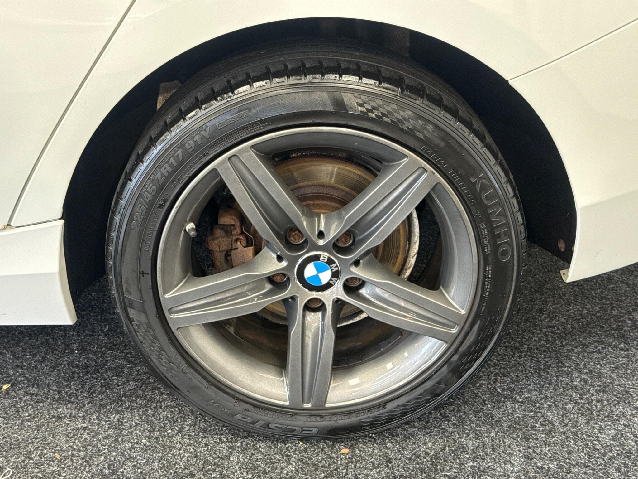 2014 BMW 1 Series - Thumbnail 27