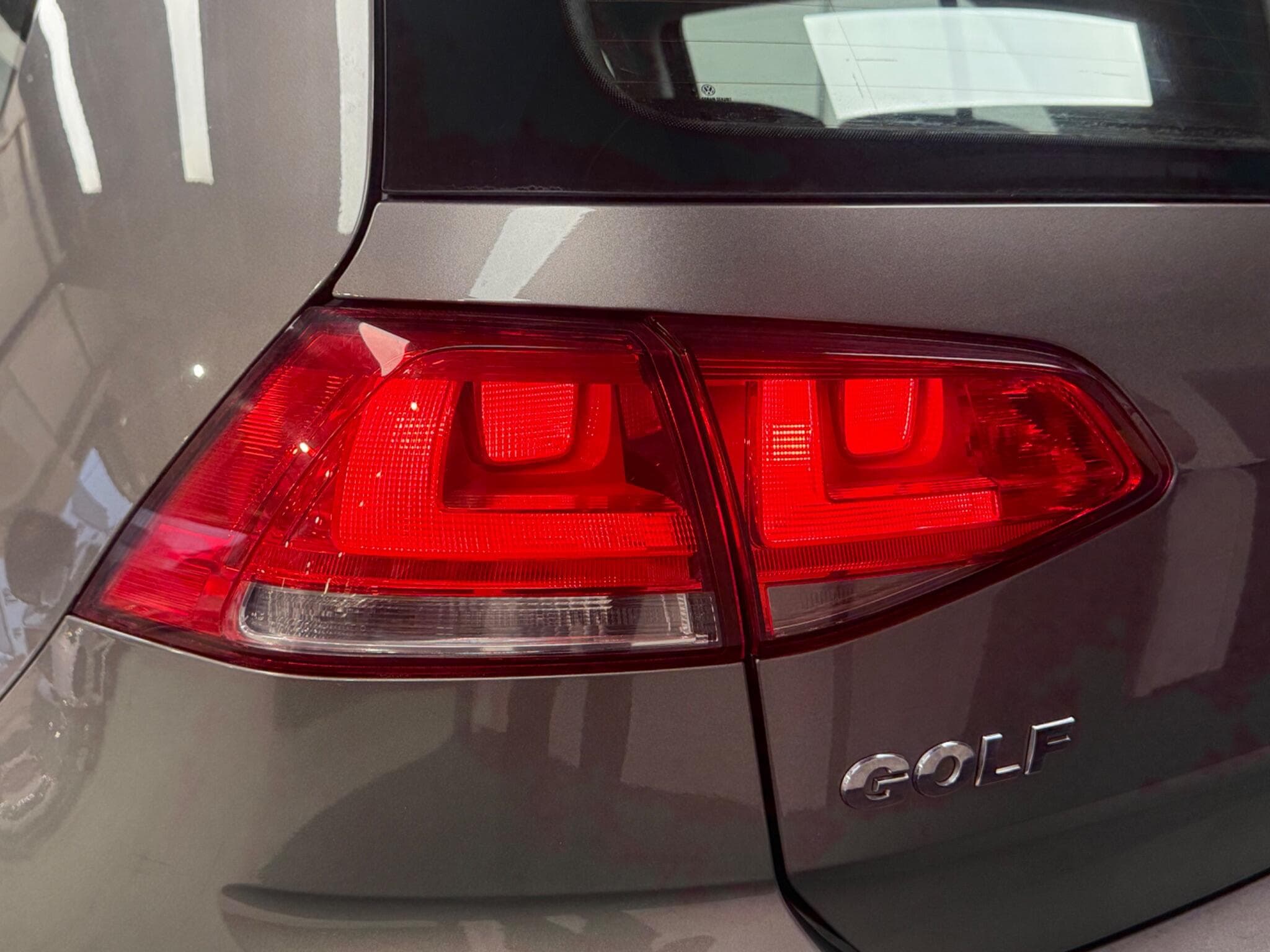 2014 Volkswagen Golf - Thumbnail 35