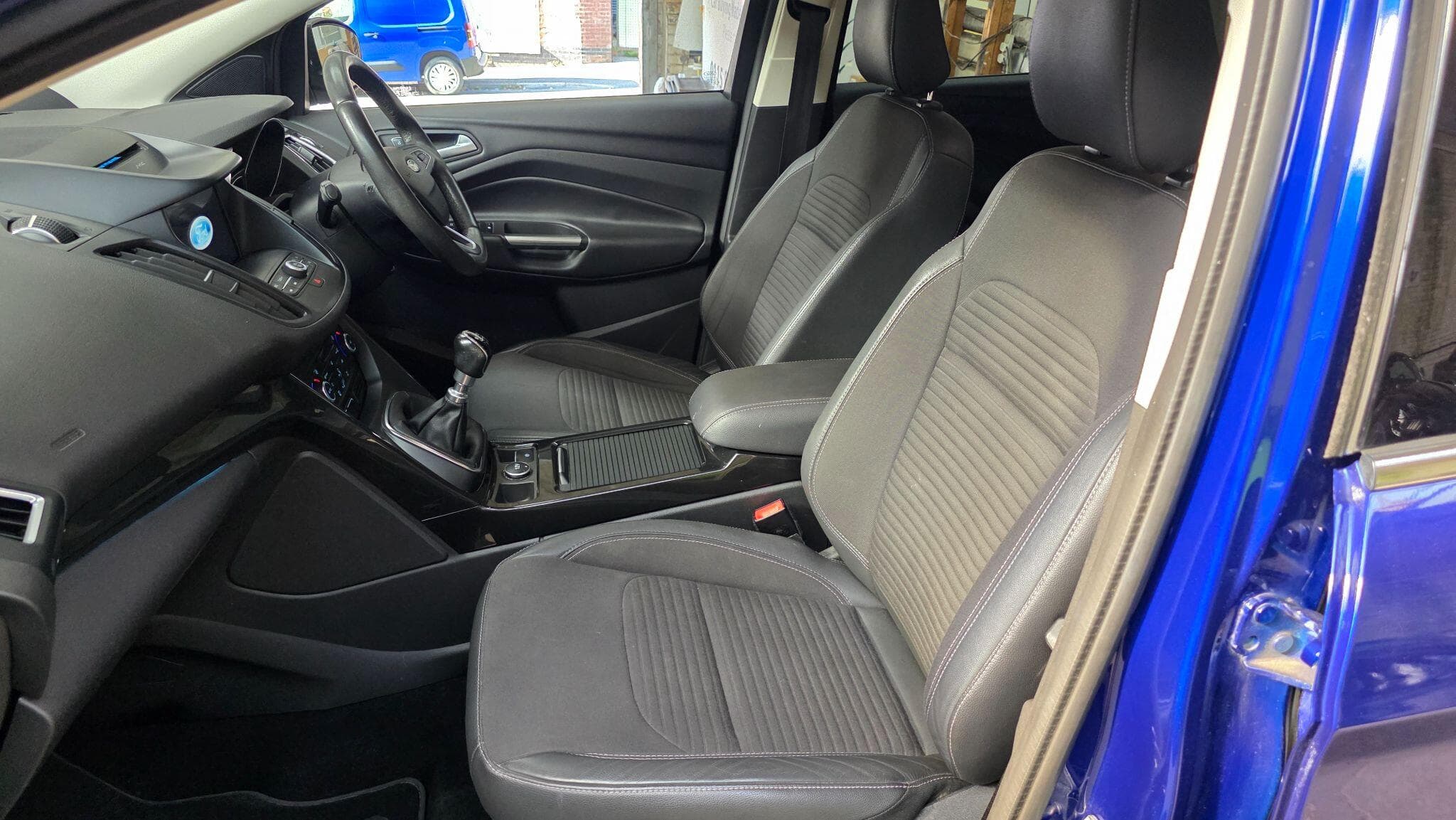2017 Ford Kuga - Thumbnail 18