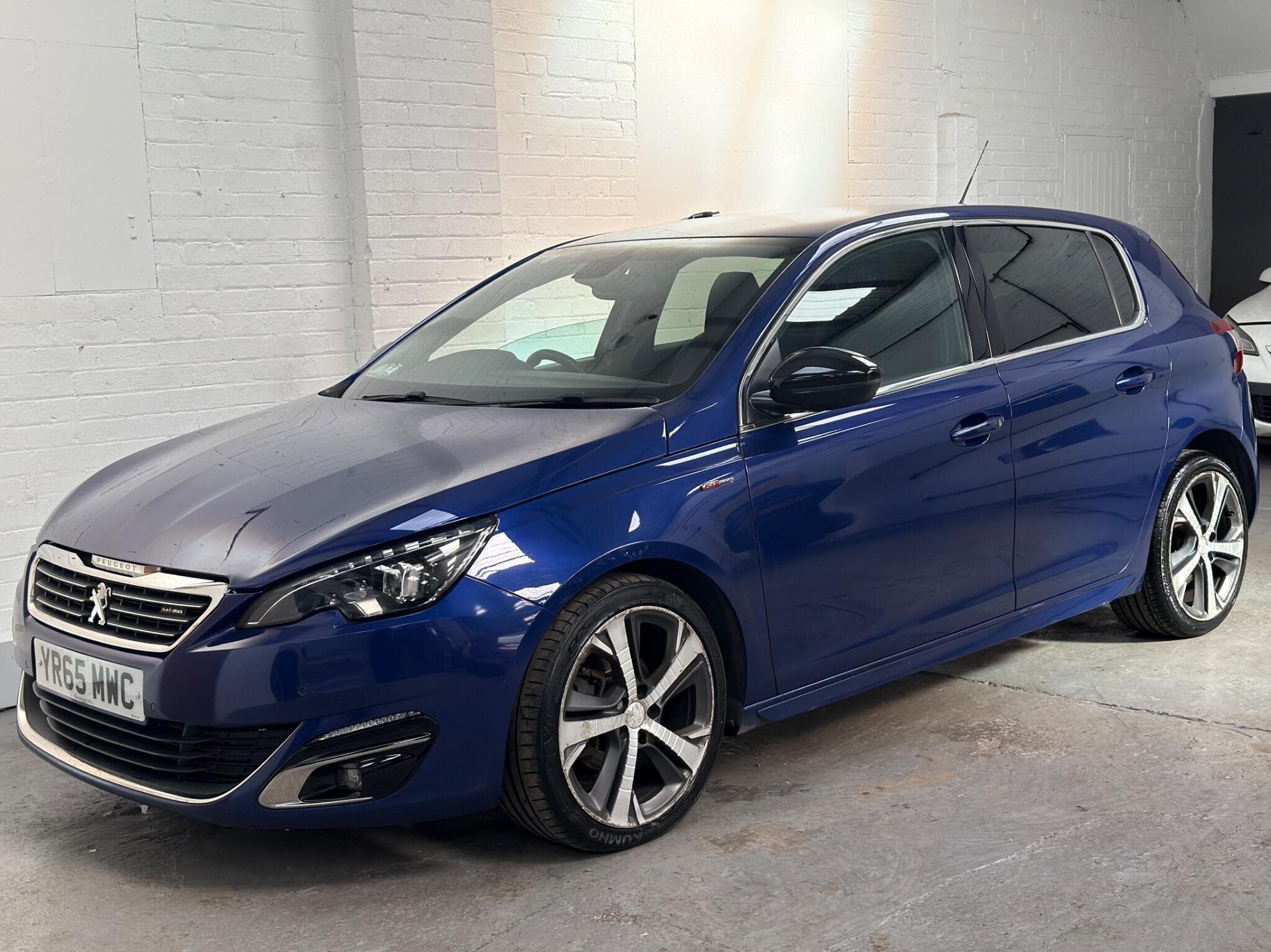 2015 Peugeot 308 - Thumbnail 6