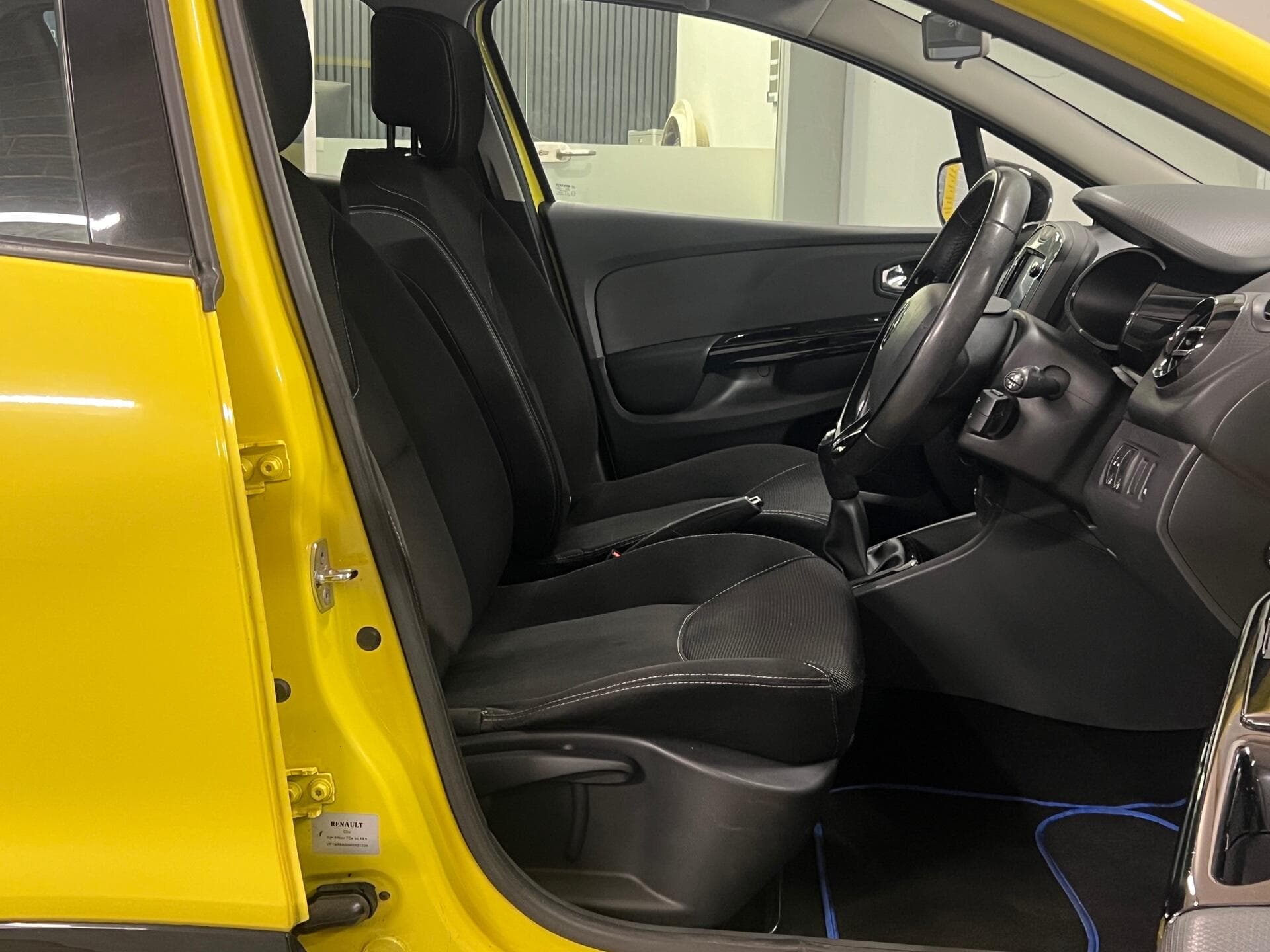 2013 Renault Clio - Thumbnail 24