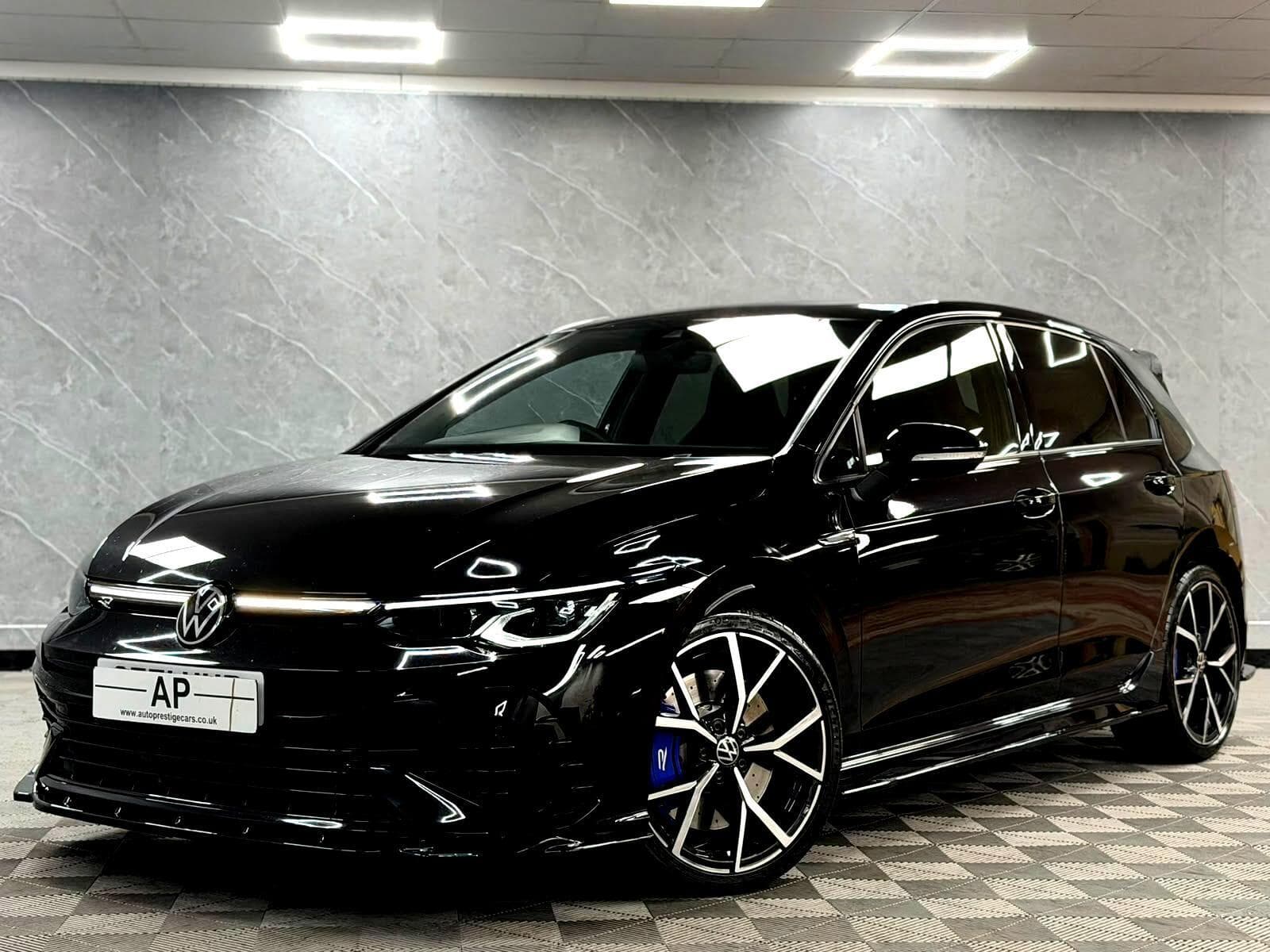 2021 Volkswagen Golf - Image 1