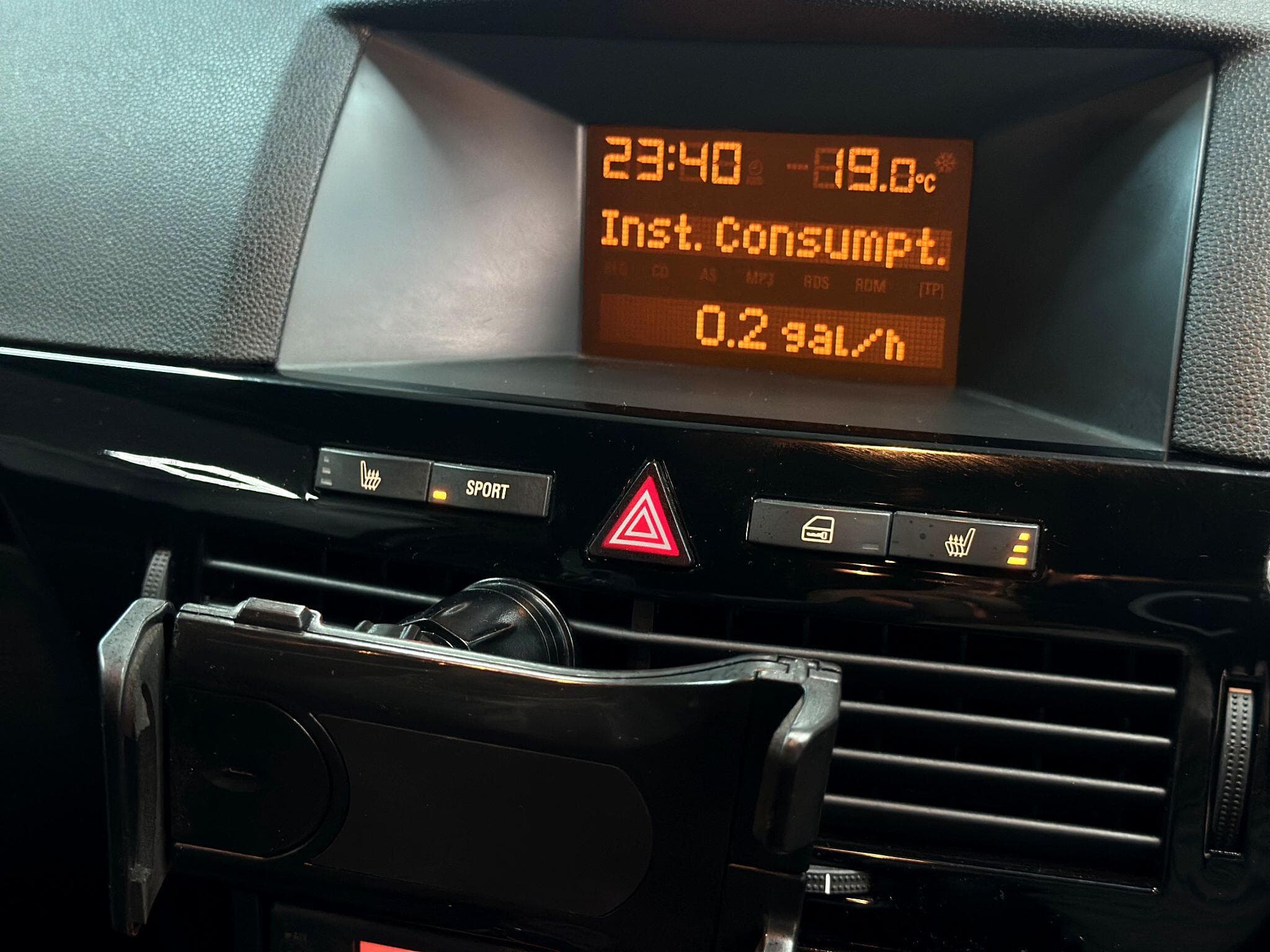 2010 Vauxhall Astra - Thumbnail 34