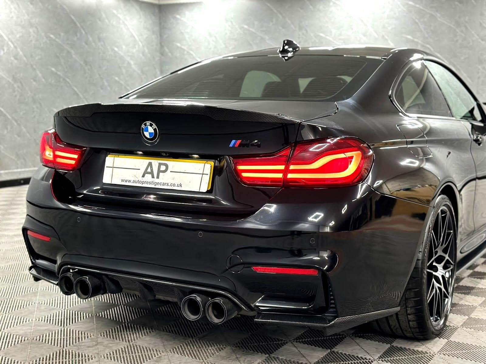 2017 BMW M4 - Thumbnail 19