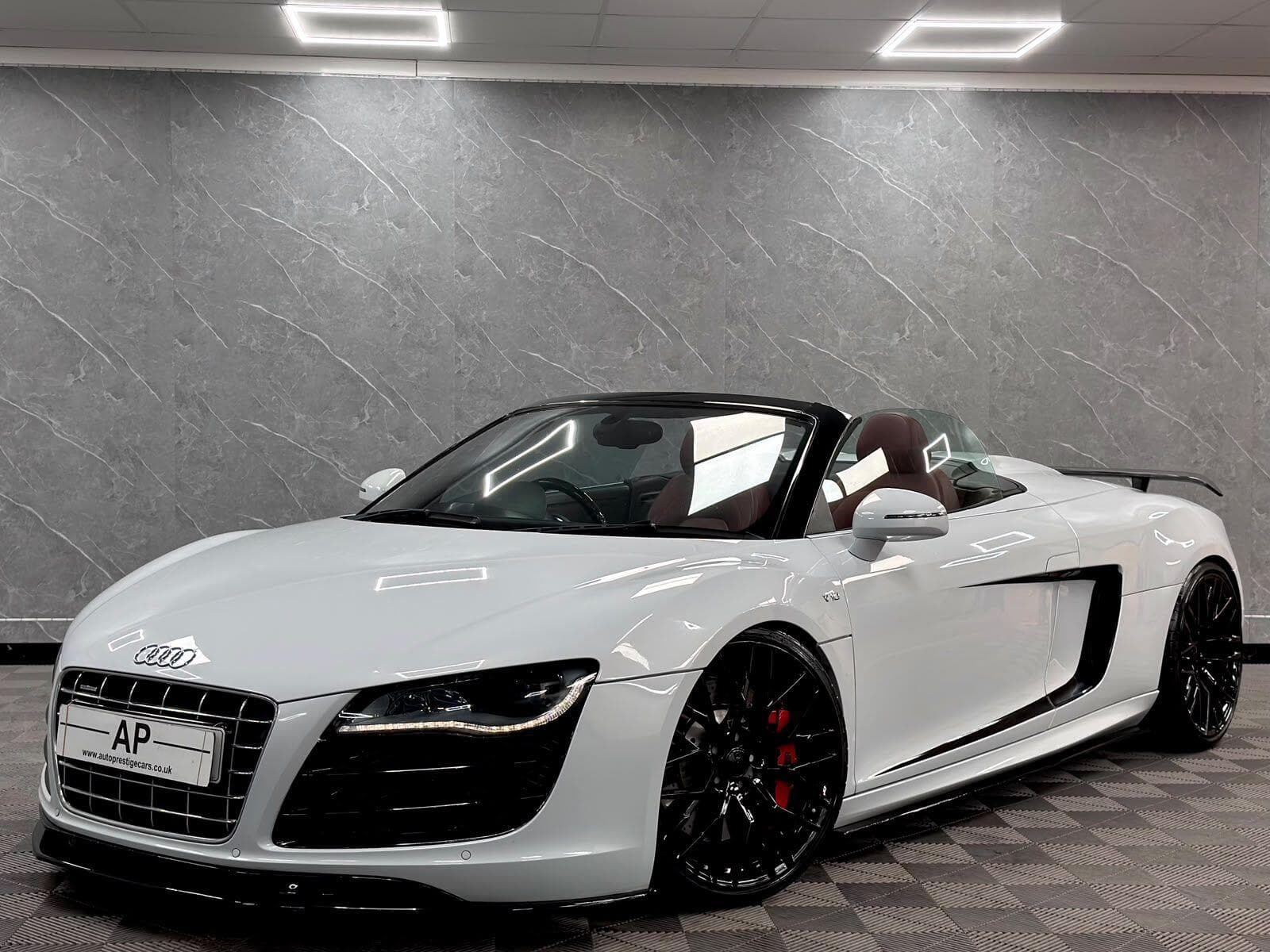 2010 Audi R8 - Thumbnail 19