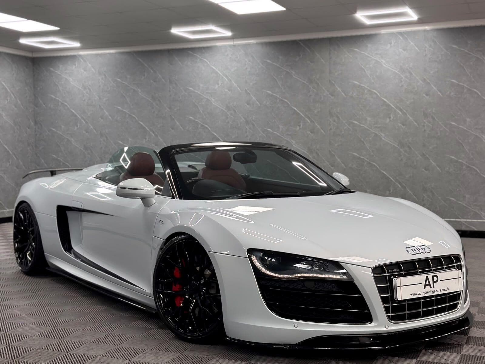 2010 Audi R8 - Image 2