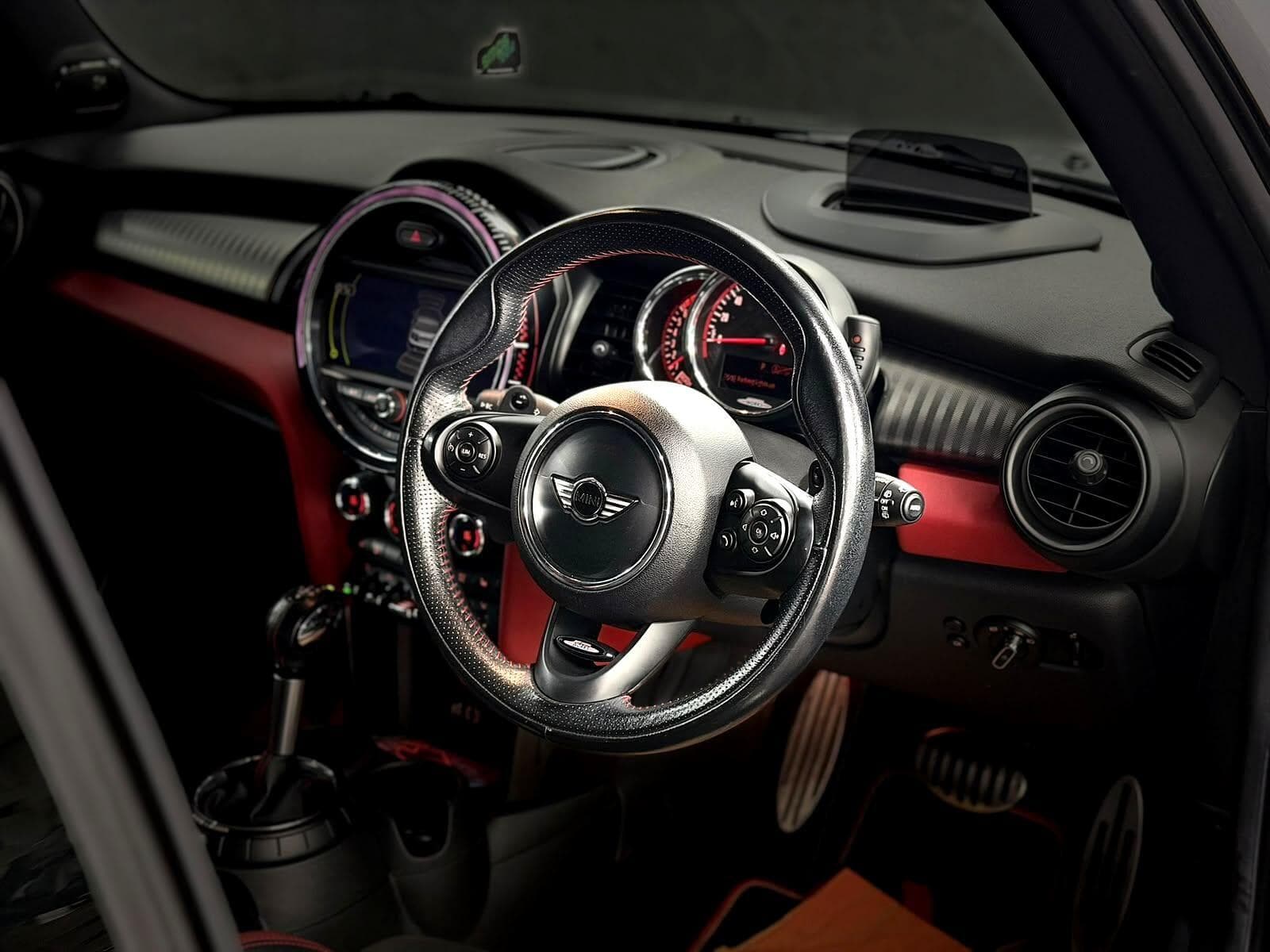 2015 MINI Hatch - Thumbnail 39