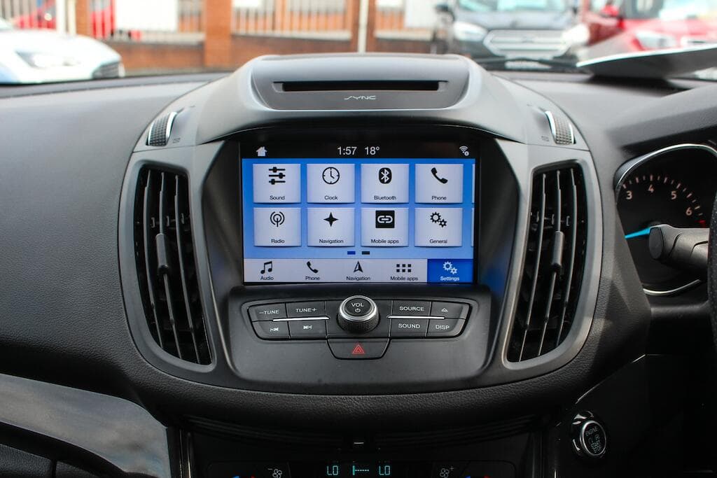 2019 Ford Kuga - Thumbnail 38