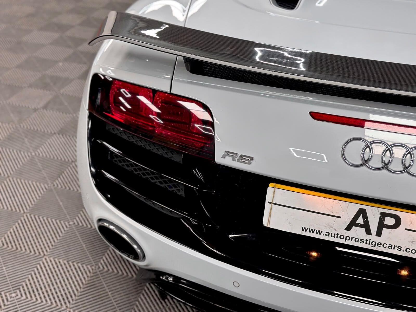 2010 Audi R8 - Thumbnail 69