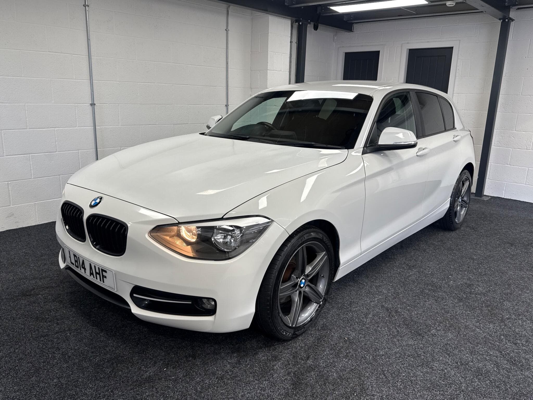 2014 BMW 1 Series - Thumbnail 5