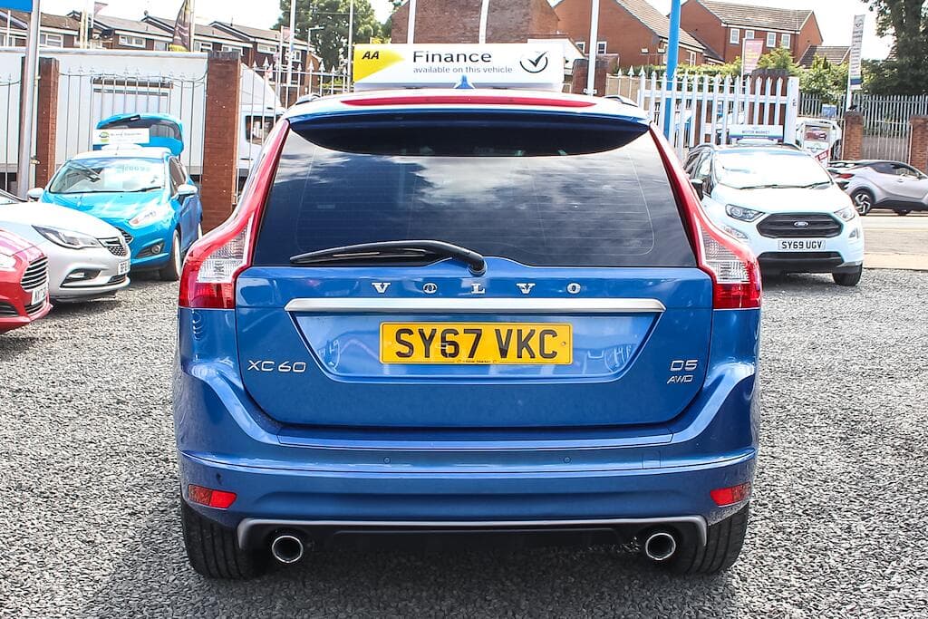 2017 Volvo XC60 - Thumbnail 7