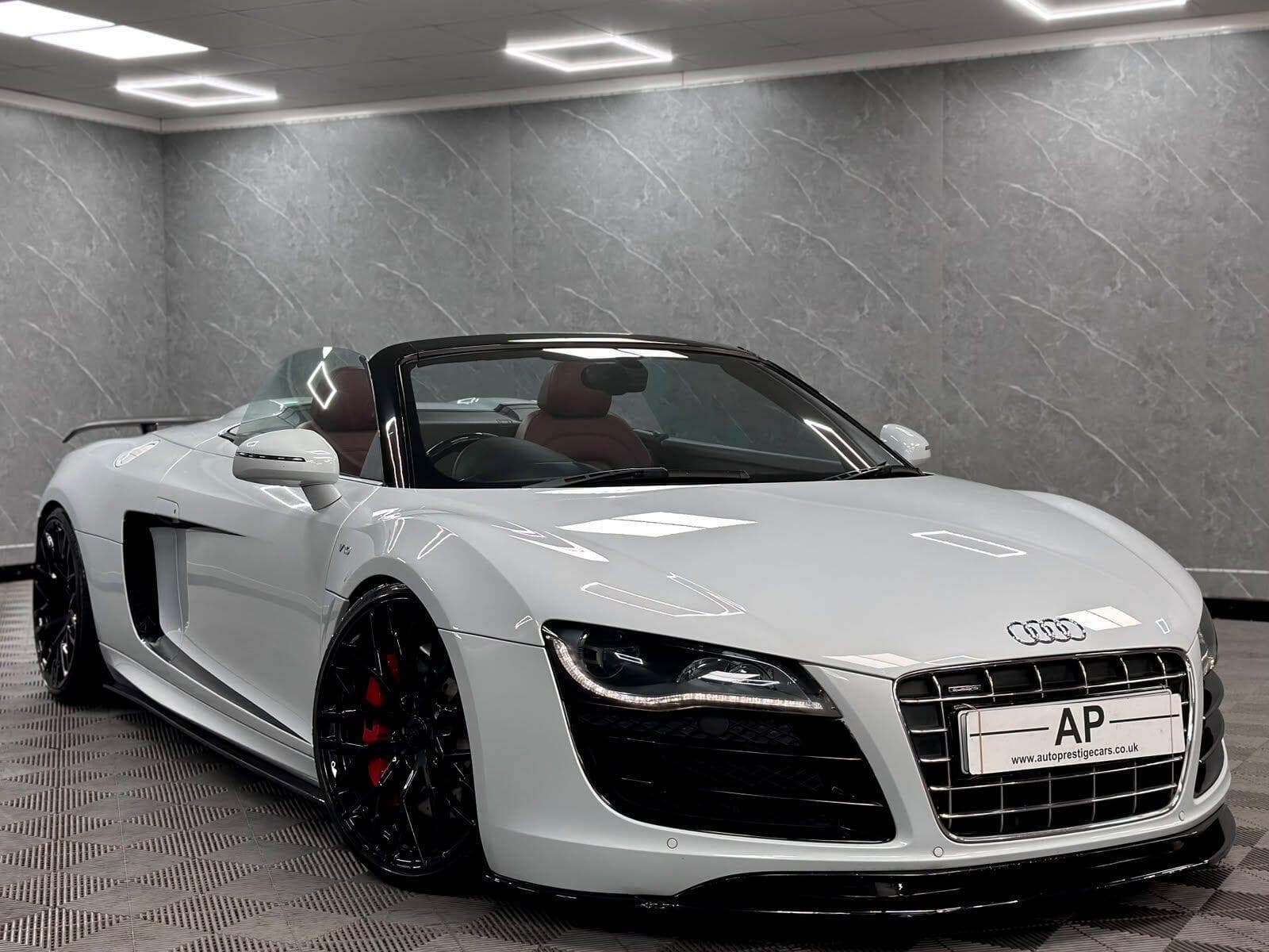 2010 Audi R8 - Thumbnail 14