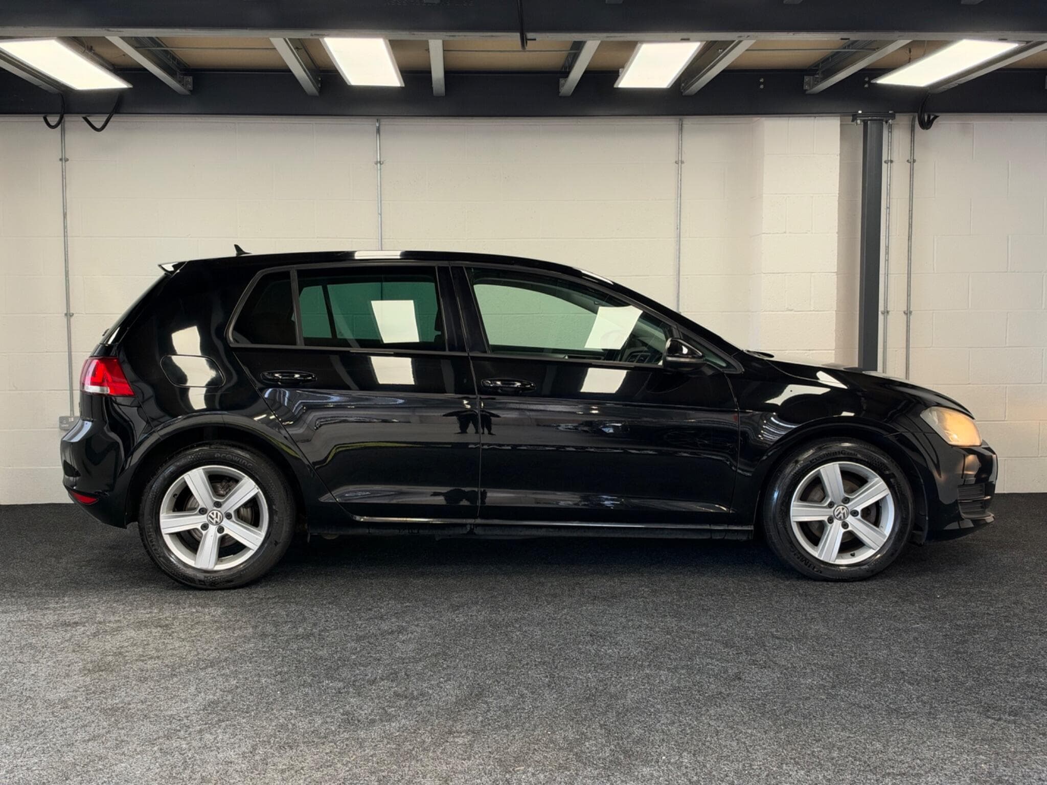 2014 Volkswagen Golf - Thumbnail 9