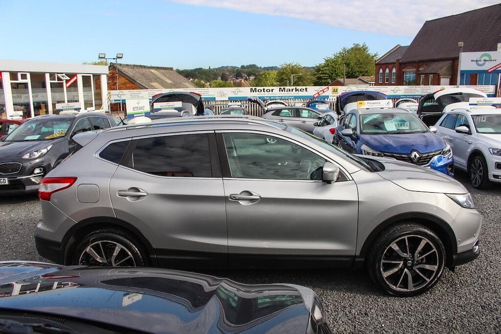 2017 Nissan Qashqai - Thumbnail 11