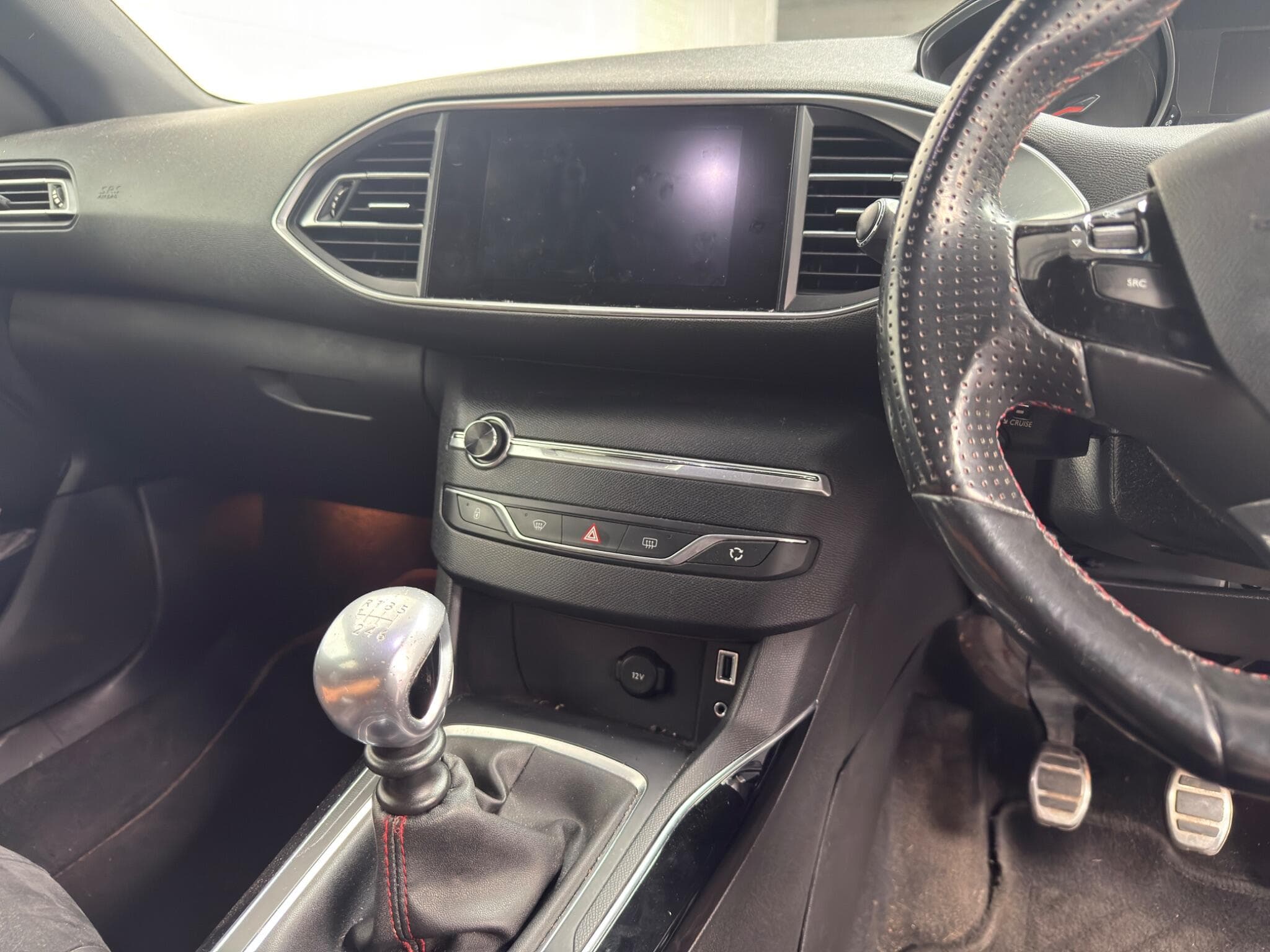 2015 Peugeot 308 - Thumbnail 13